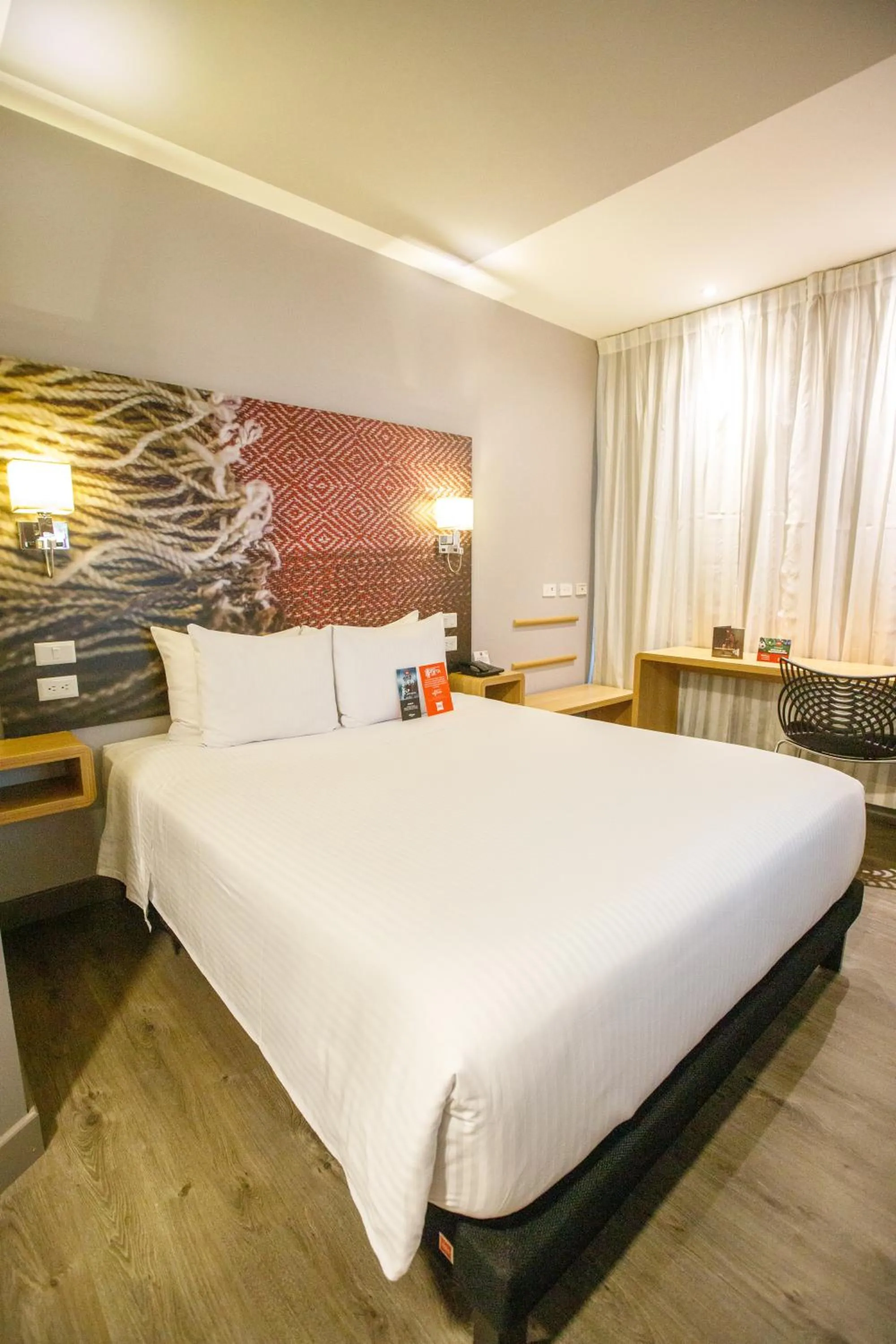 Property building, Bed in ibis Quito