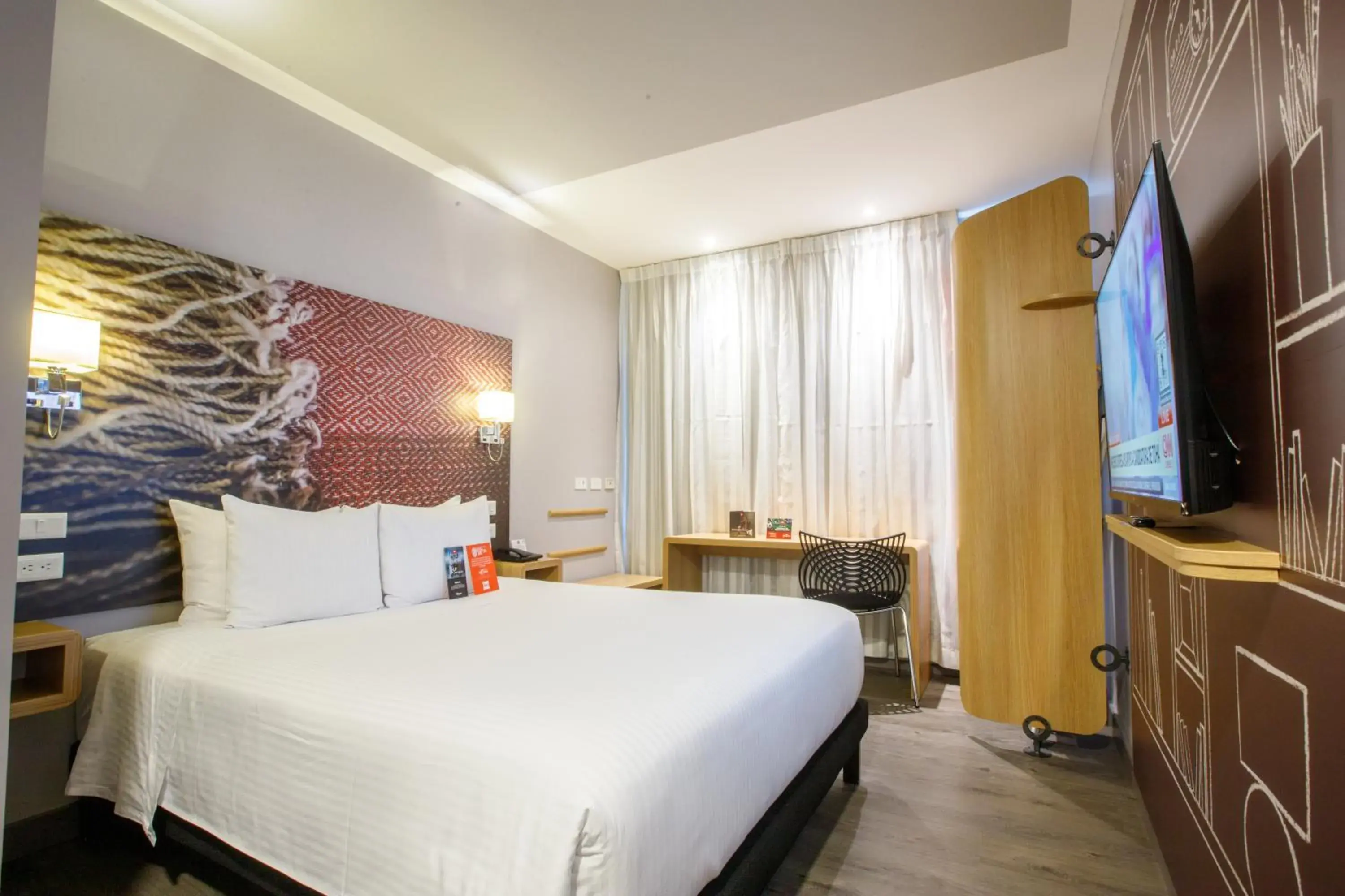 Property building, Bed in ibis Quito Property building, Bed in ibis Quito