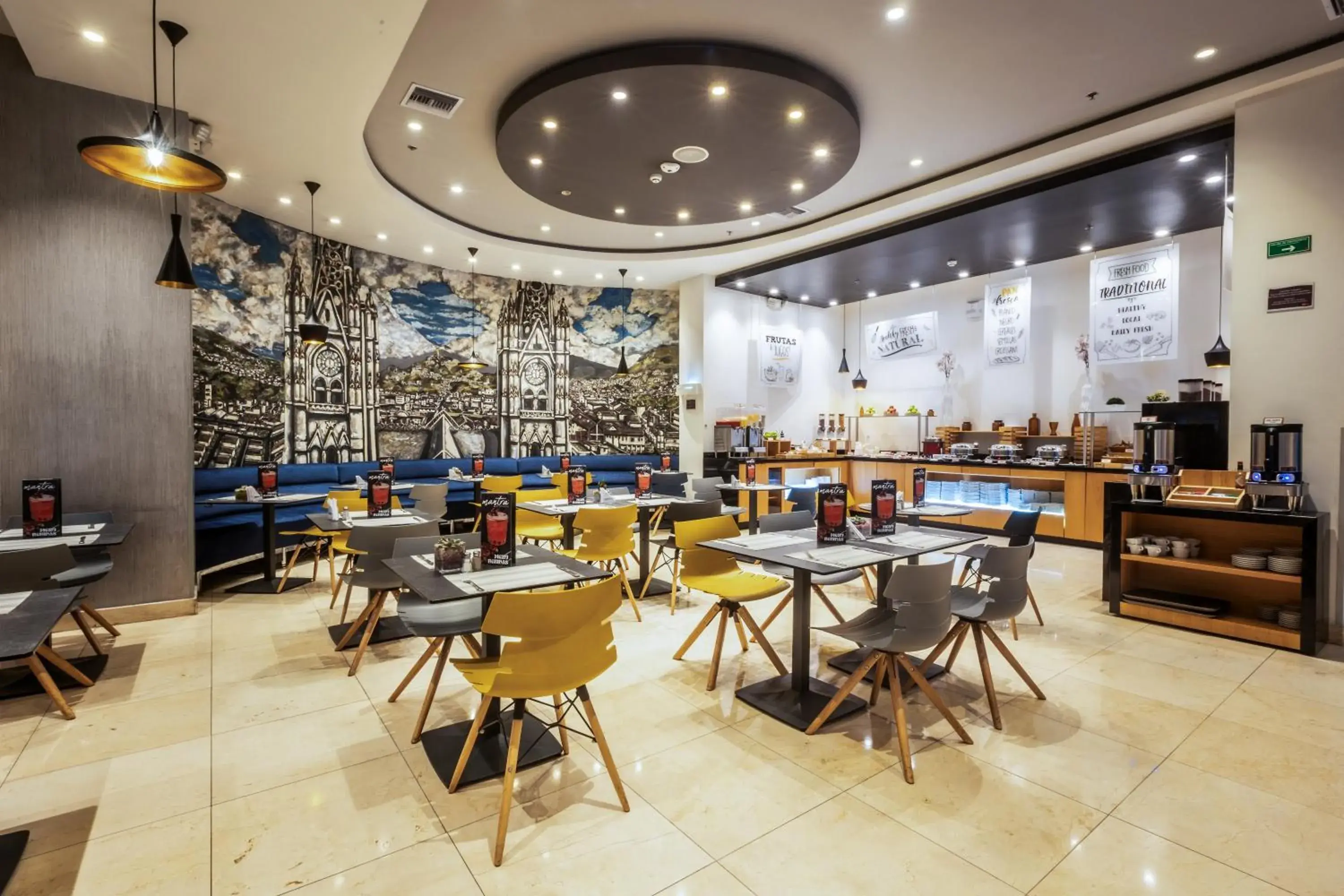 Restaurant/places to eat in ibis Quito Restaurant/places to eat in ibis Quito