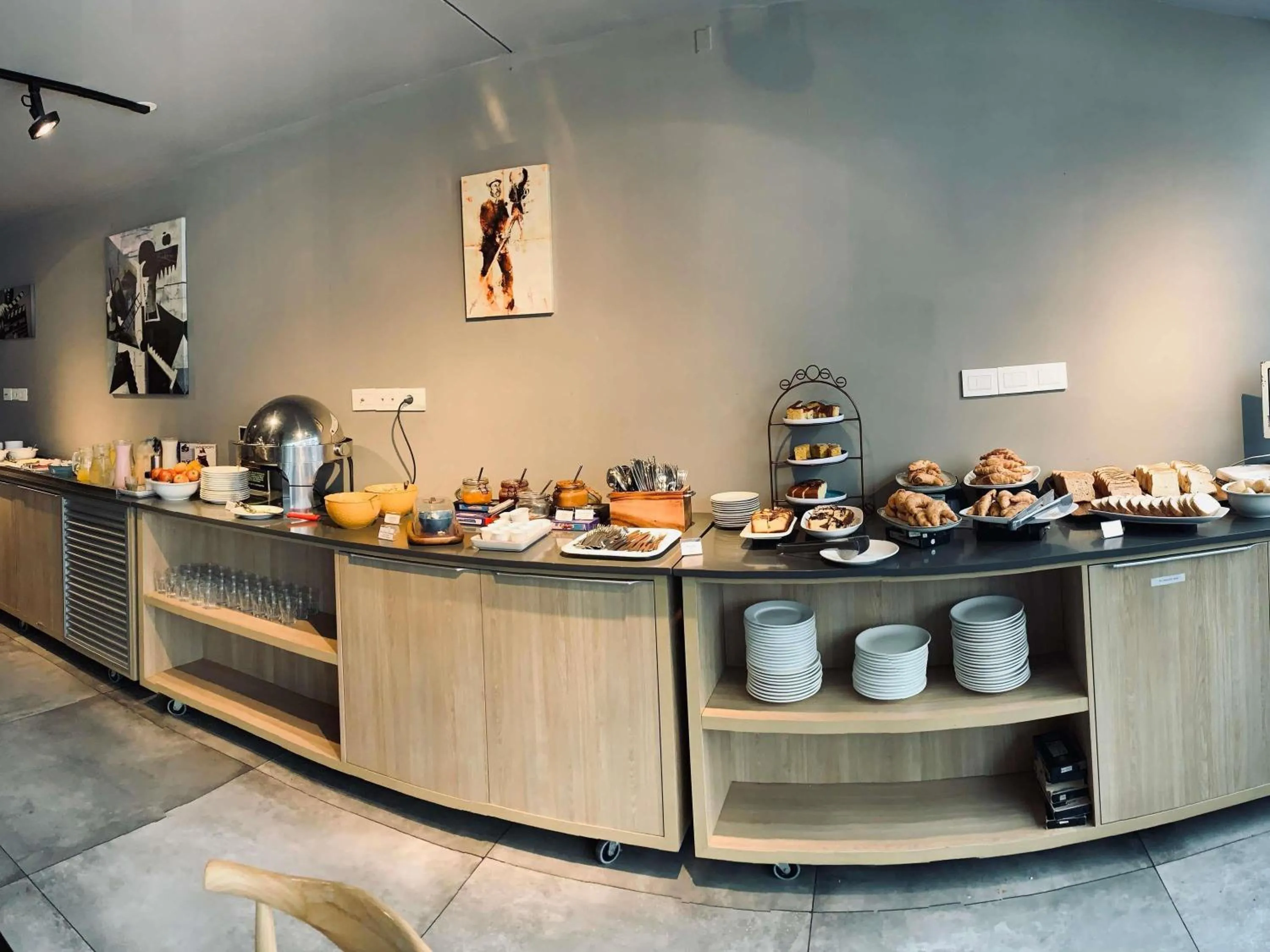 Breakfast in ibis Styles Montevideo Biarritz