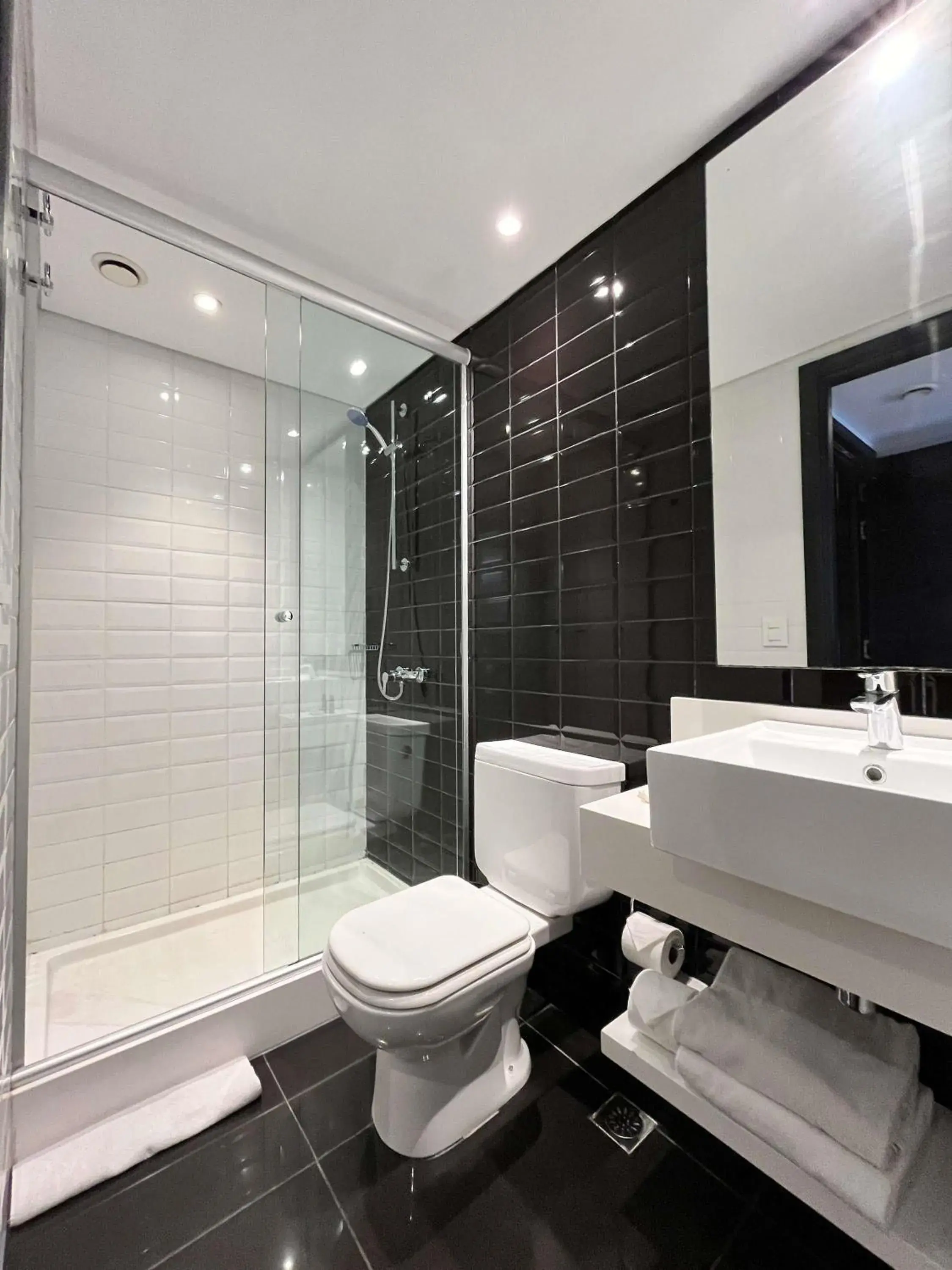 Bedroom in ibis Styles Montevideo Biarritz Bedroom in ibis Styles Montevideo Biarritz