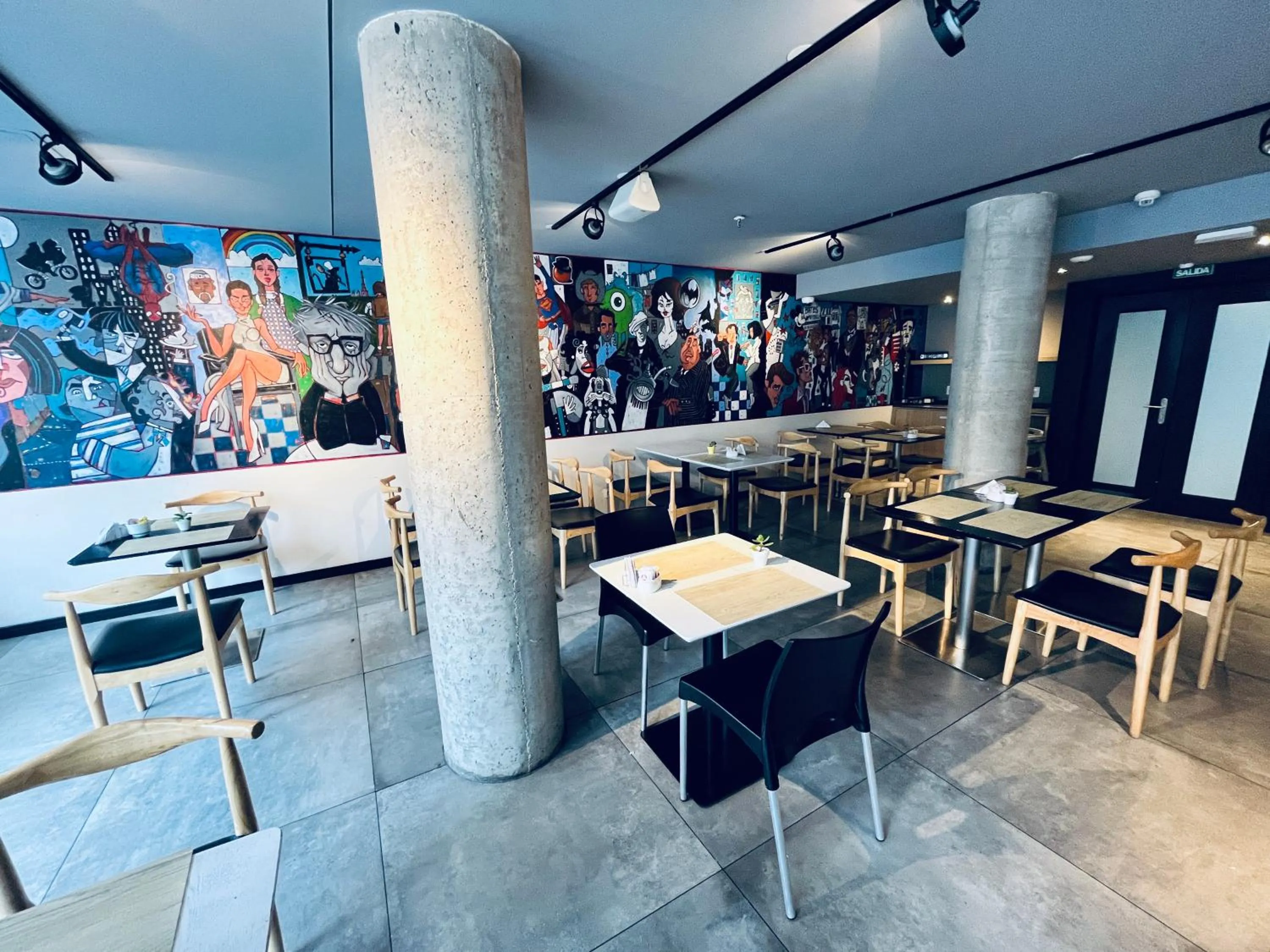 Breakfast in ibis Styles Montevideo Biarritz