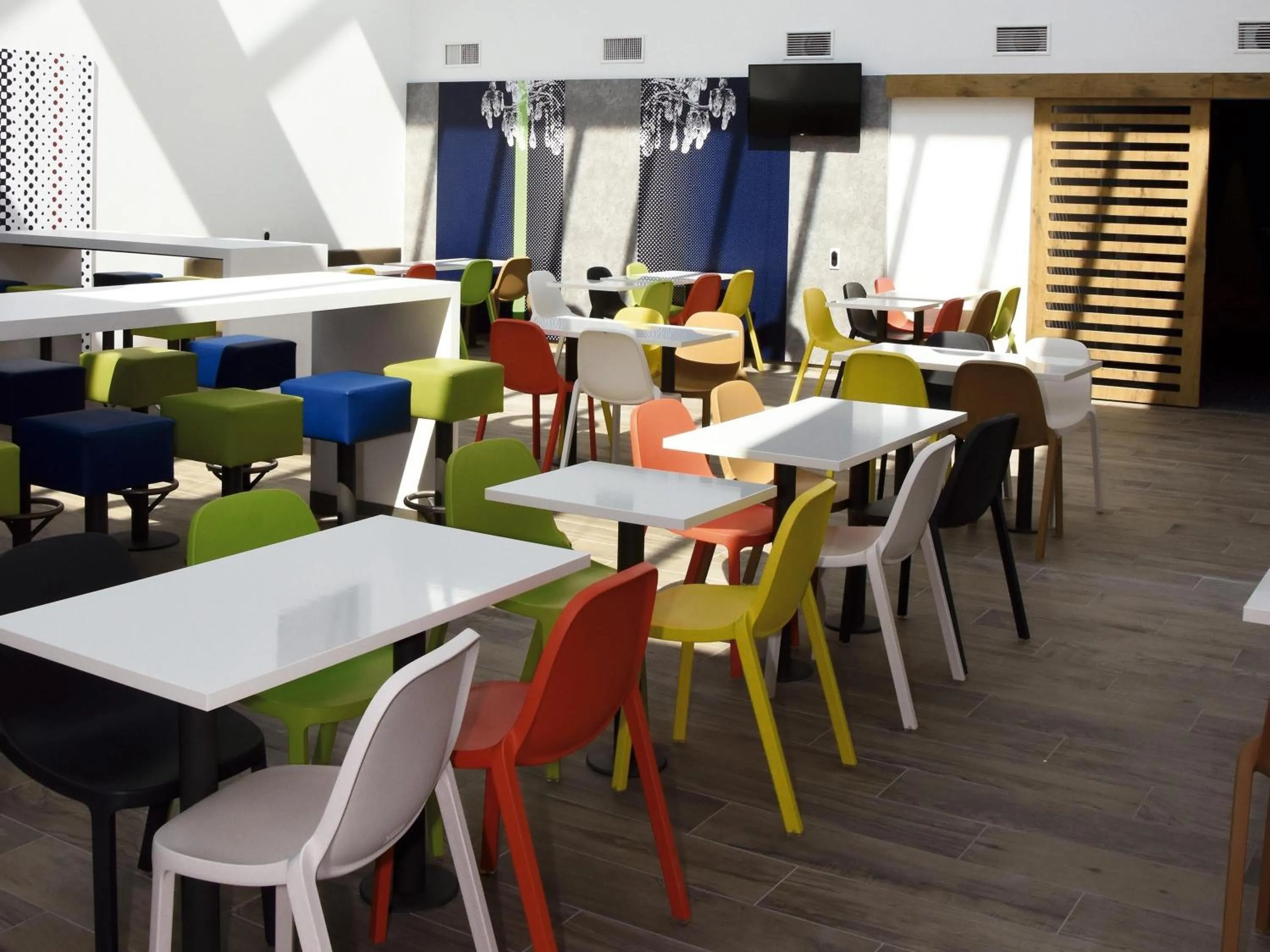 Property building in ibis budget Langres