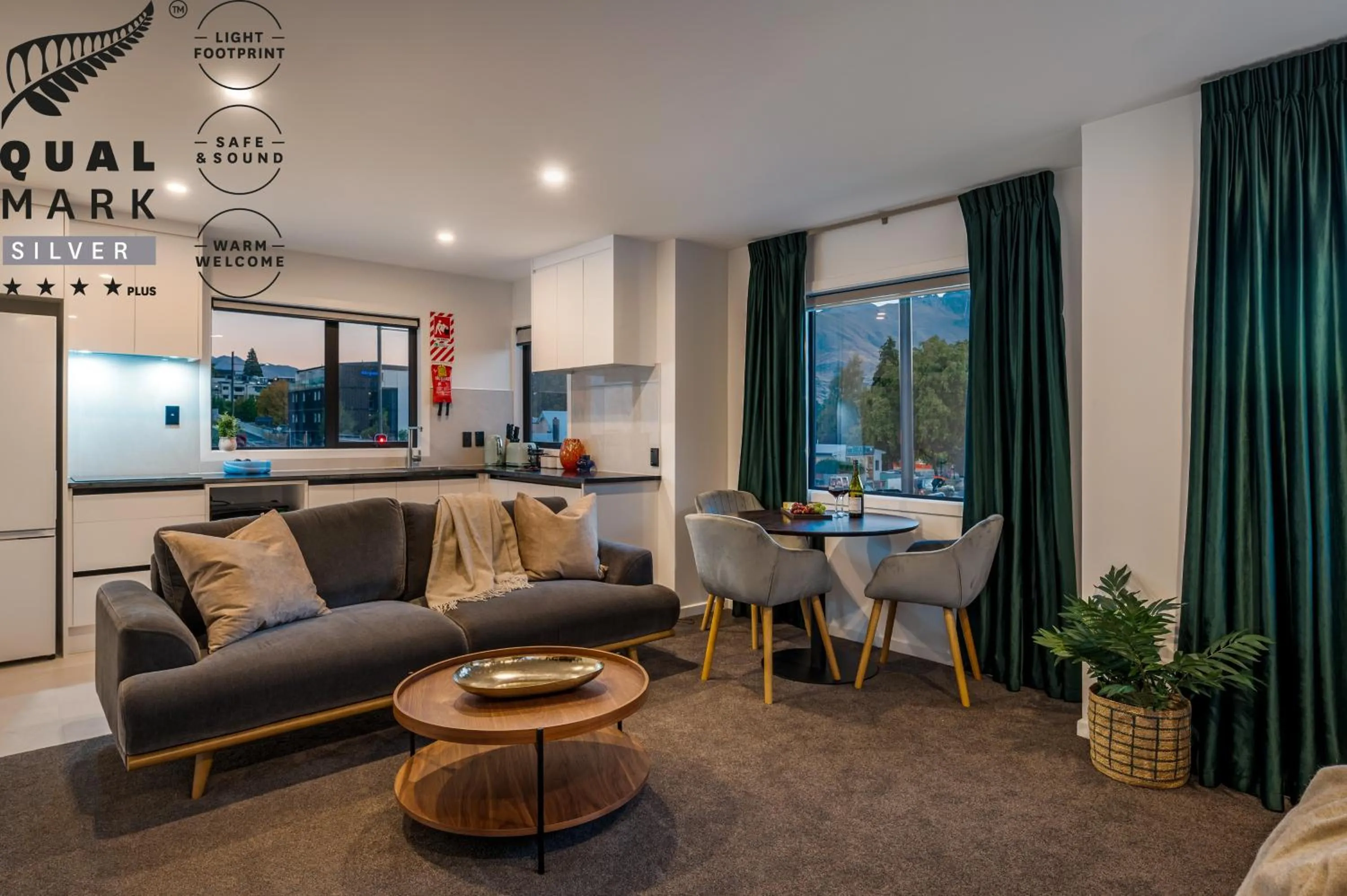 Living room in Luxe Suites & Apartments