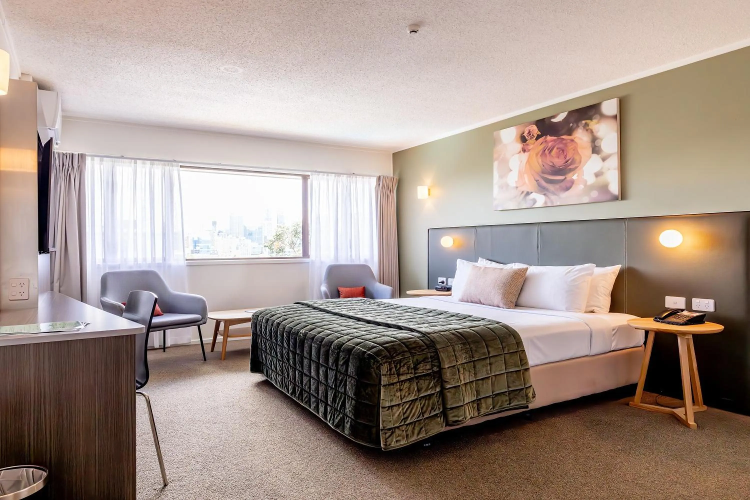 Bed in Auckland Rose Park Hotel