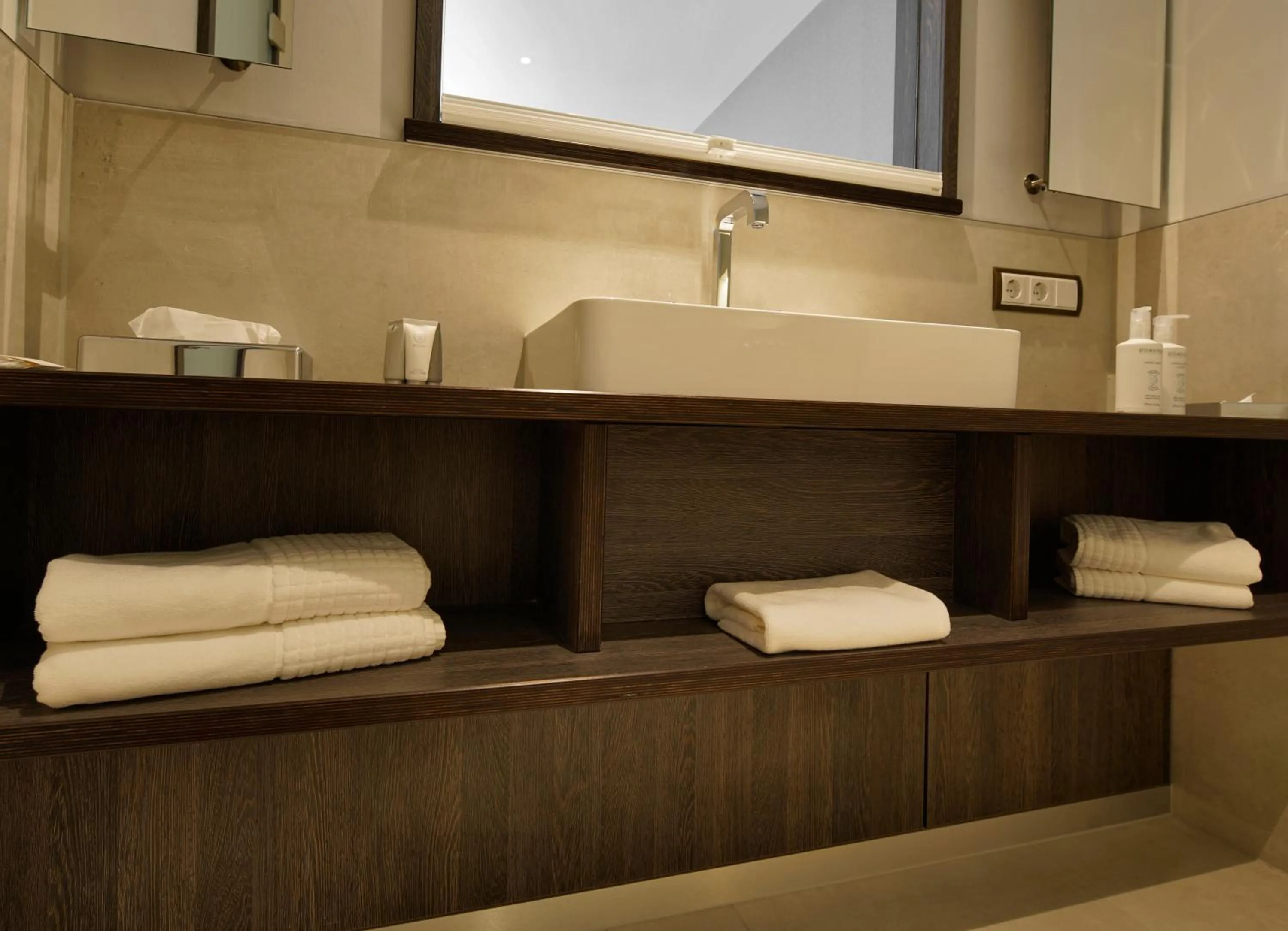 Bathroom in Essensio Hotel Düsseldorf