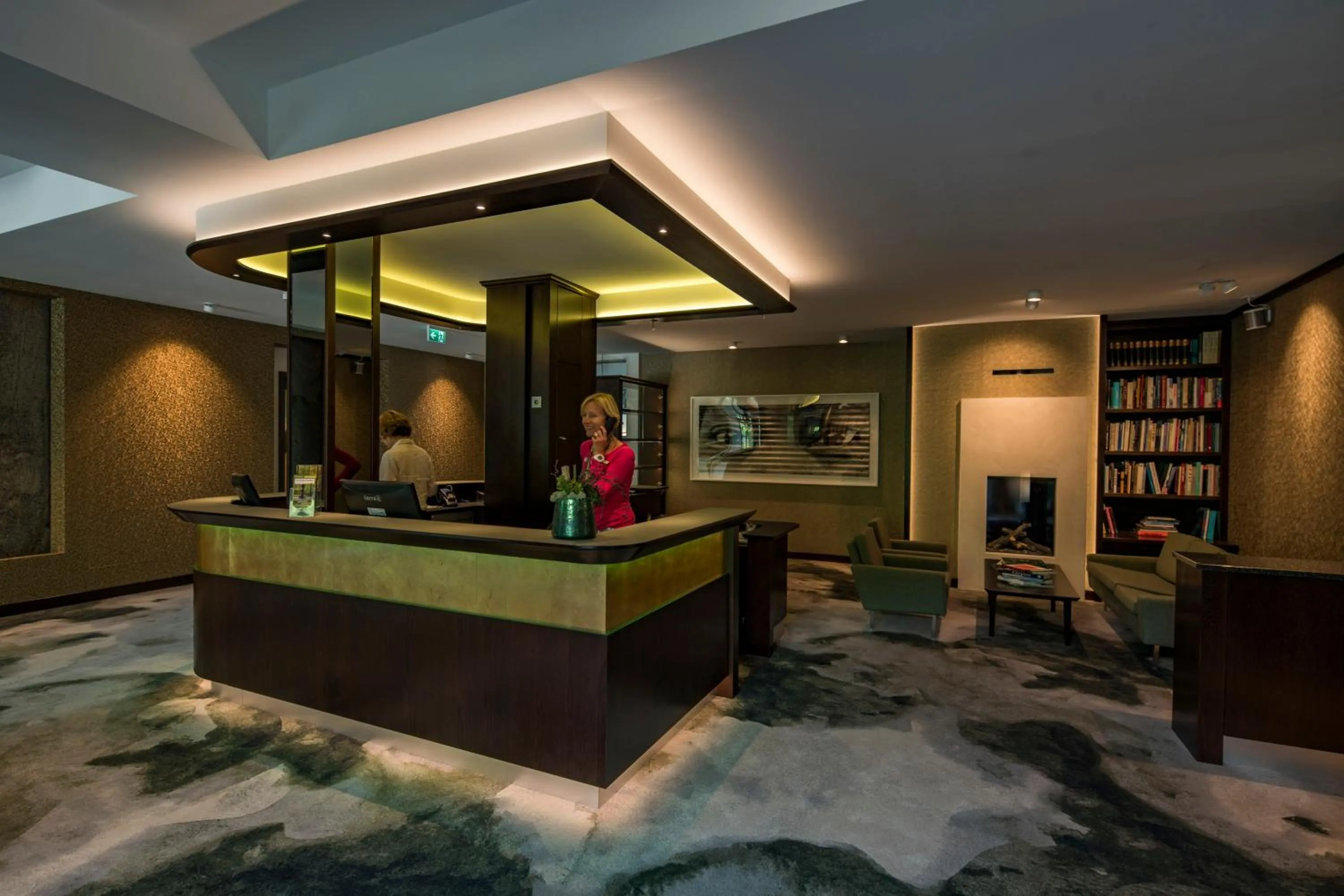 Lobby or reception in Essensio Hotel Düsseldorf