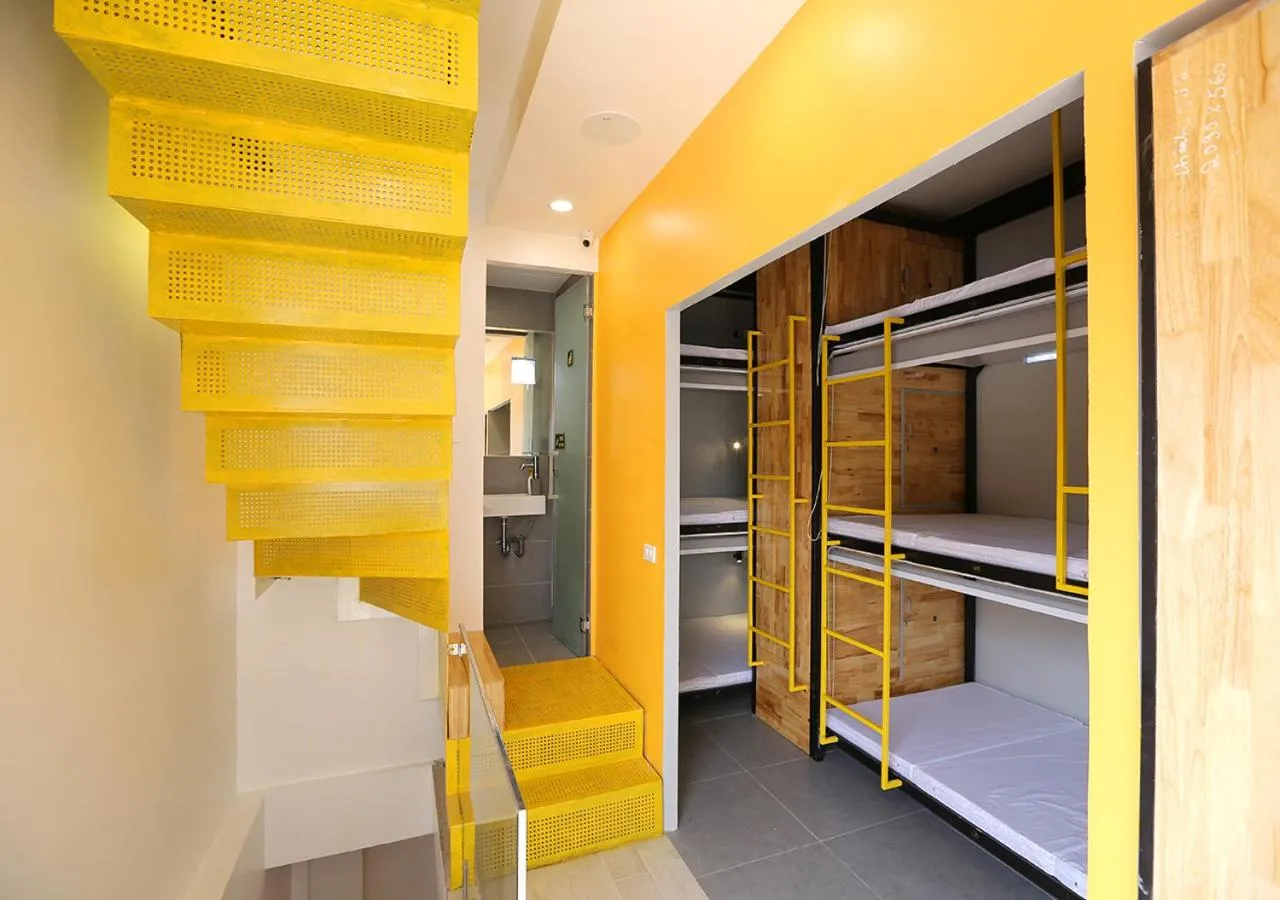 Living room, Bed in Hanoi Banana Hostel