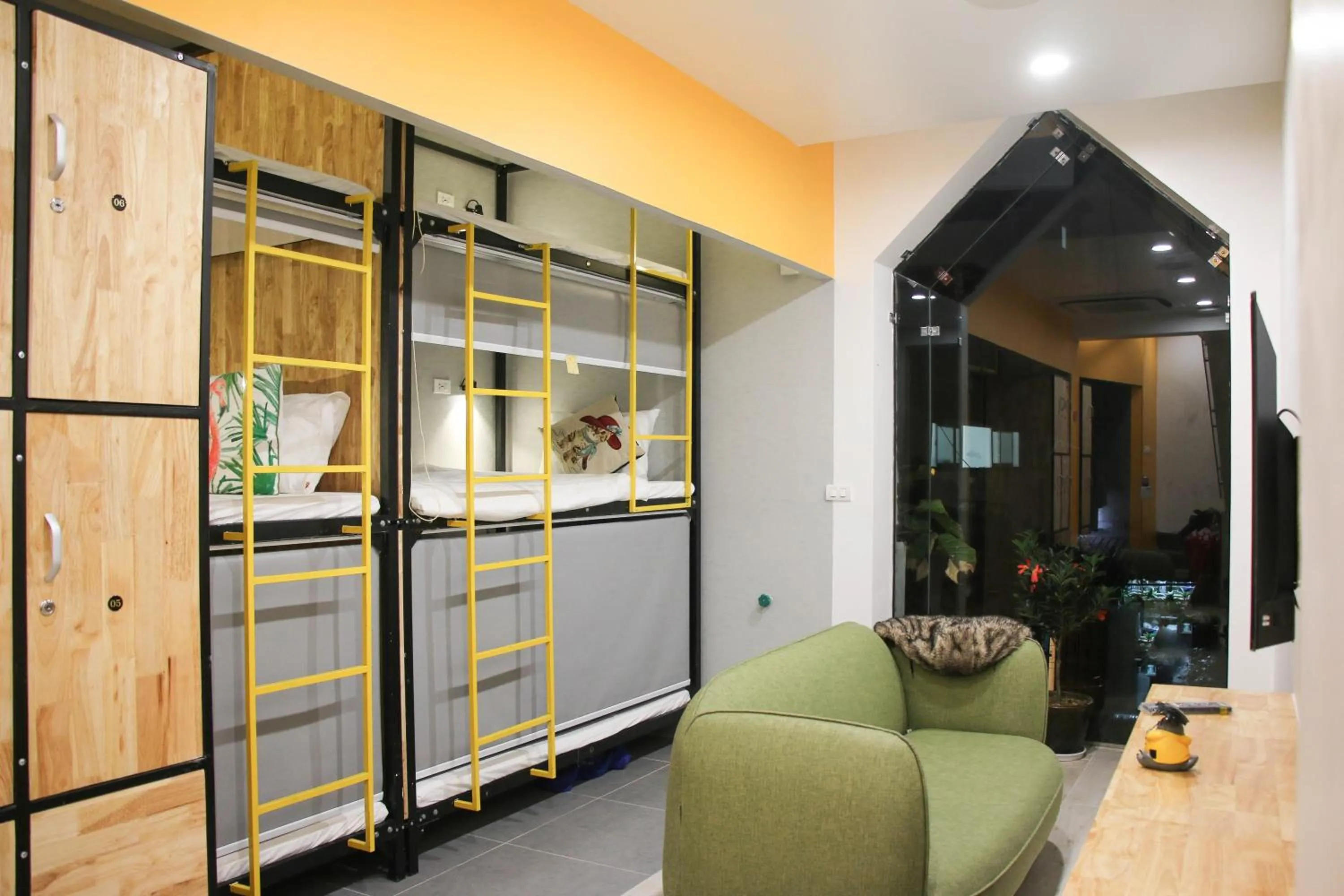 bunk bed in Hanoi Banana Hostel