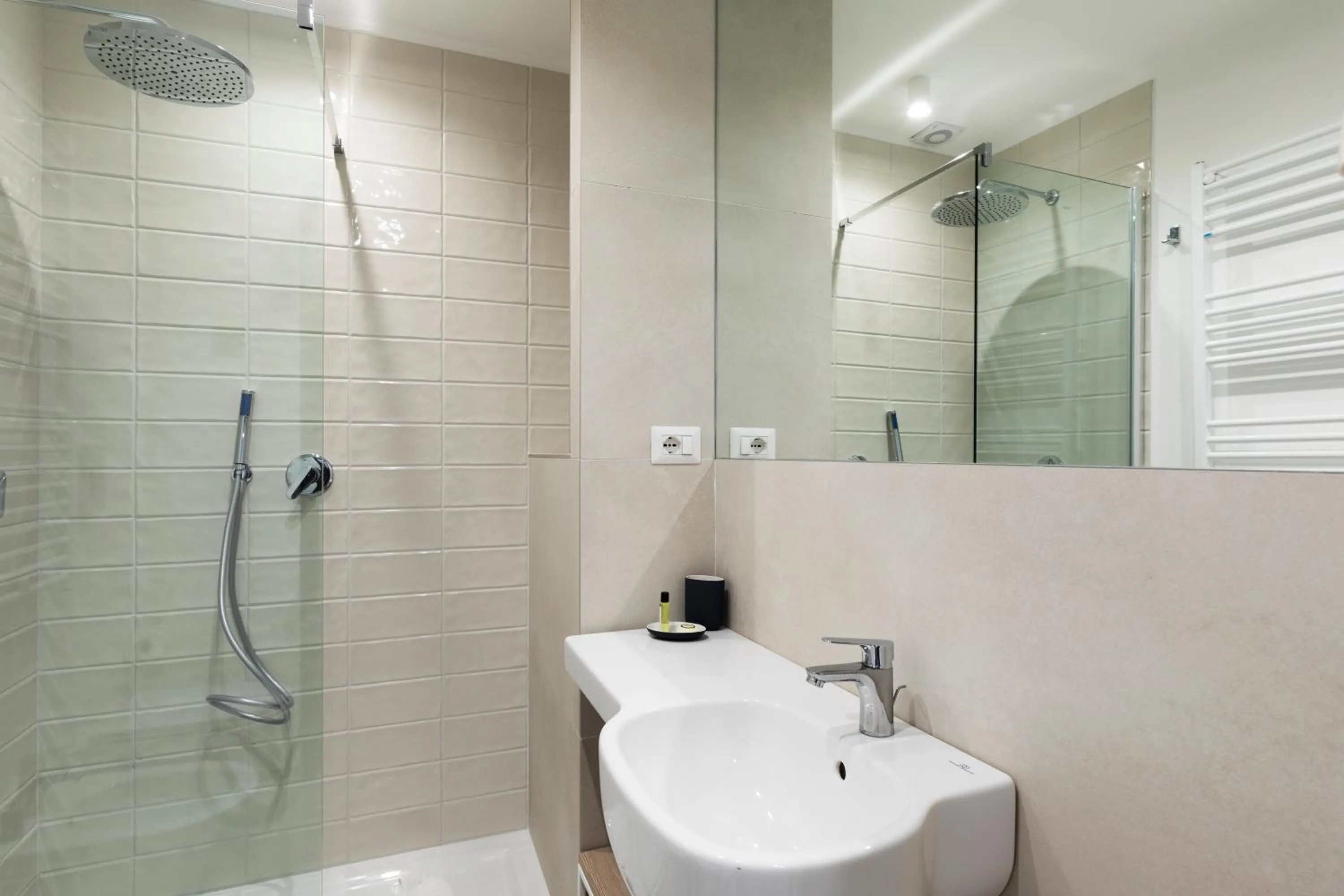 Shower in Acate81 Lifestyle Apartment