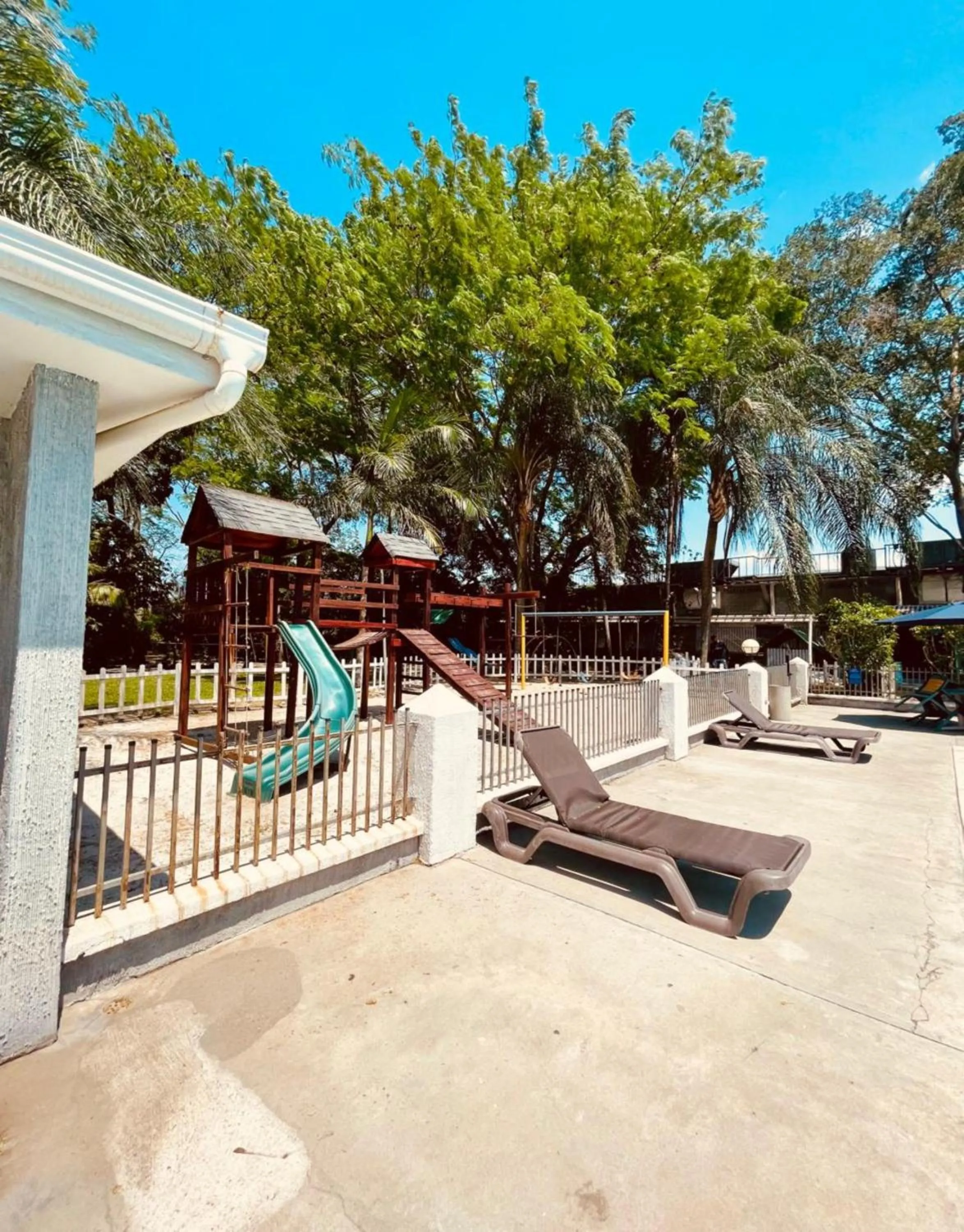 Day in Metrotel Express