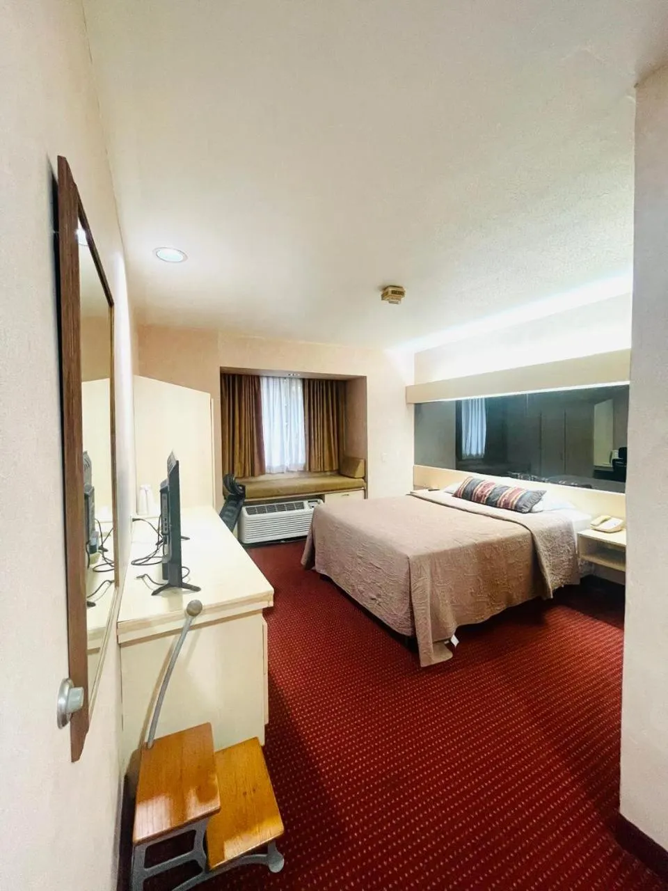 Bedroom, Bed in Metrotel Express