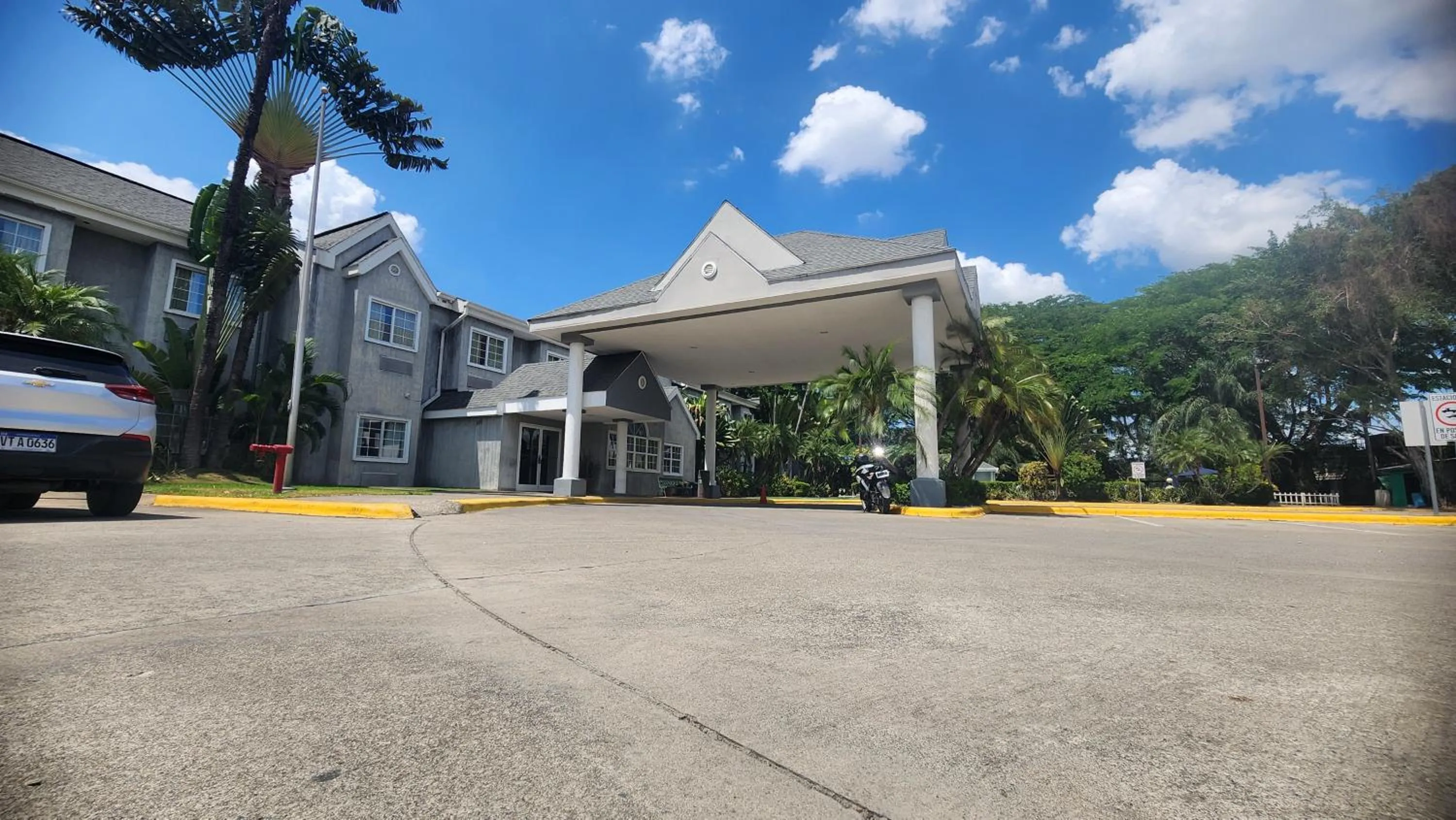 Parking in Metrotel Express