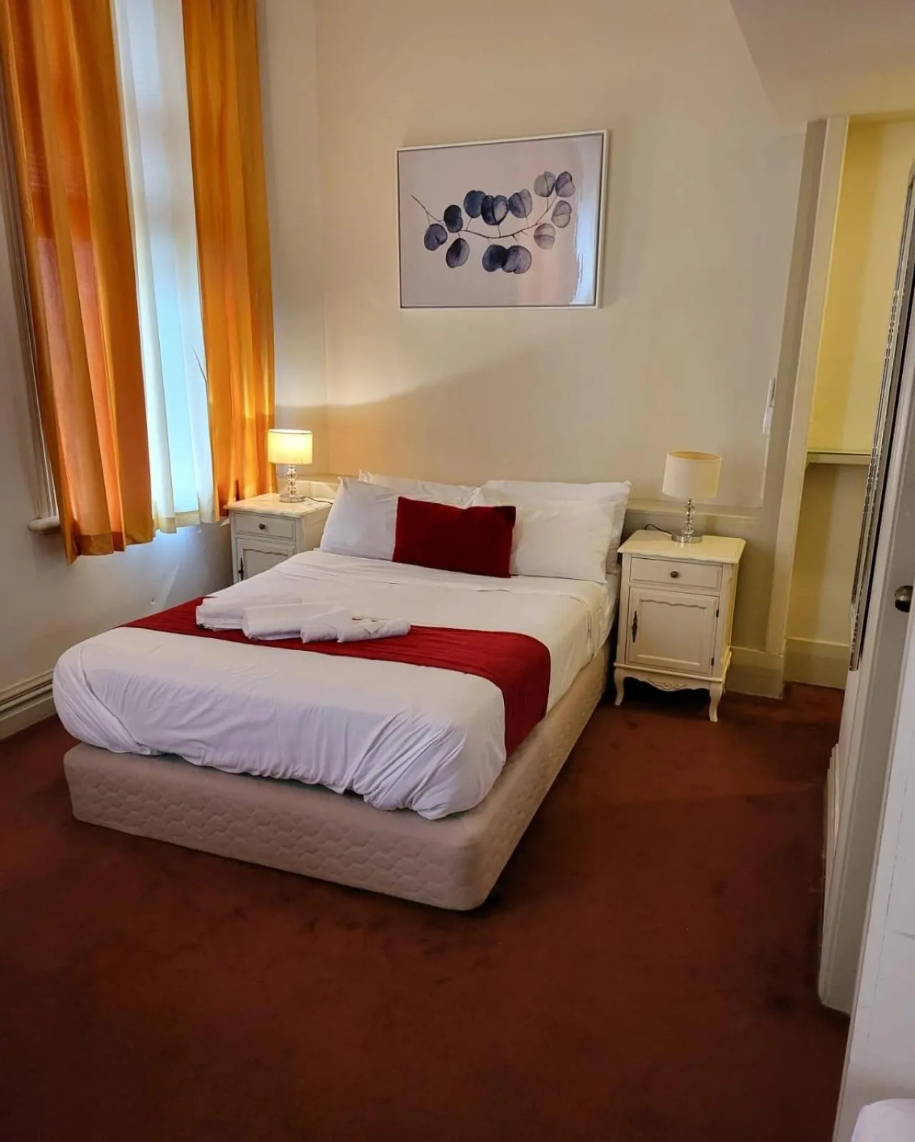 Bed in The Shakespeare Hotel