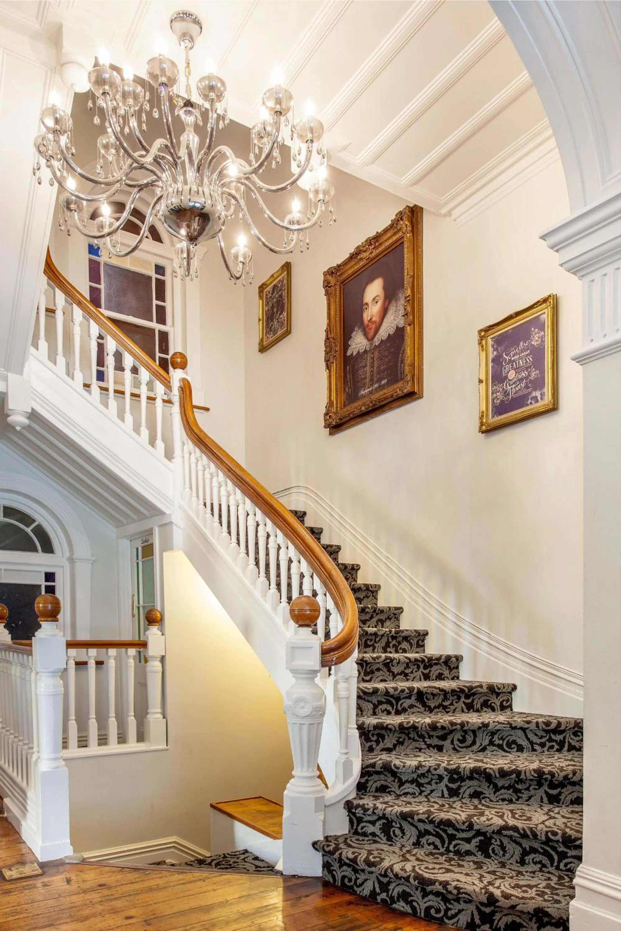 Facade/entrance in The Shakespeare Hotel