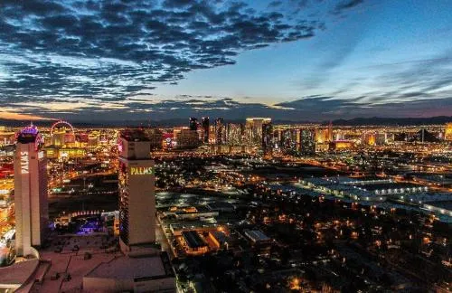Palms Place strip view condo