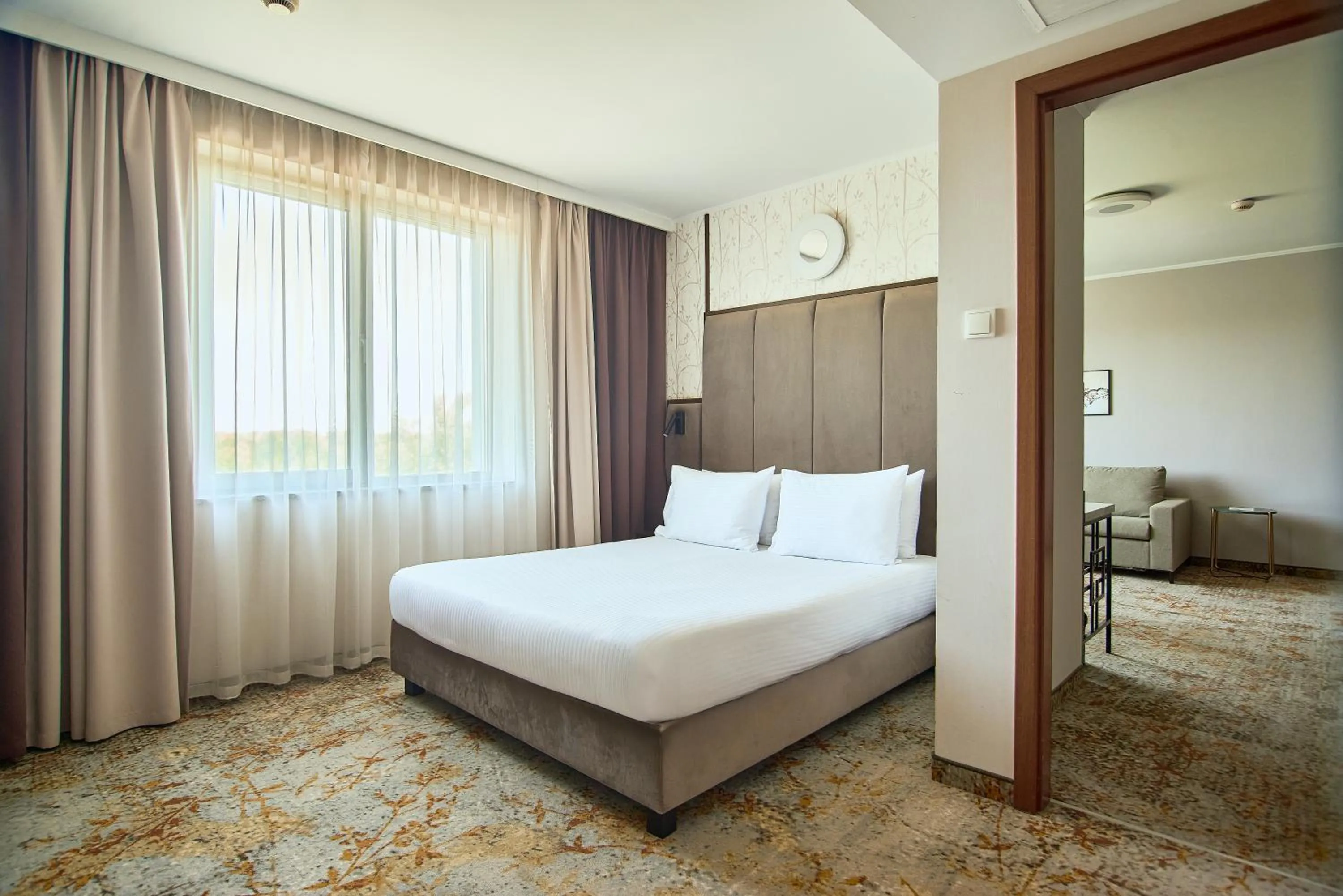 Bed in Metropolo by Golden Tulip Krakow