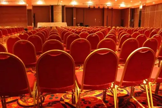 Business facilities in Howard Johnson Hotel And Casino Formosa