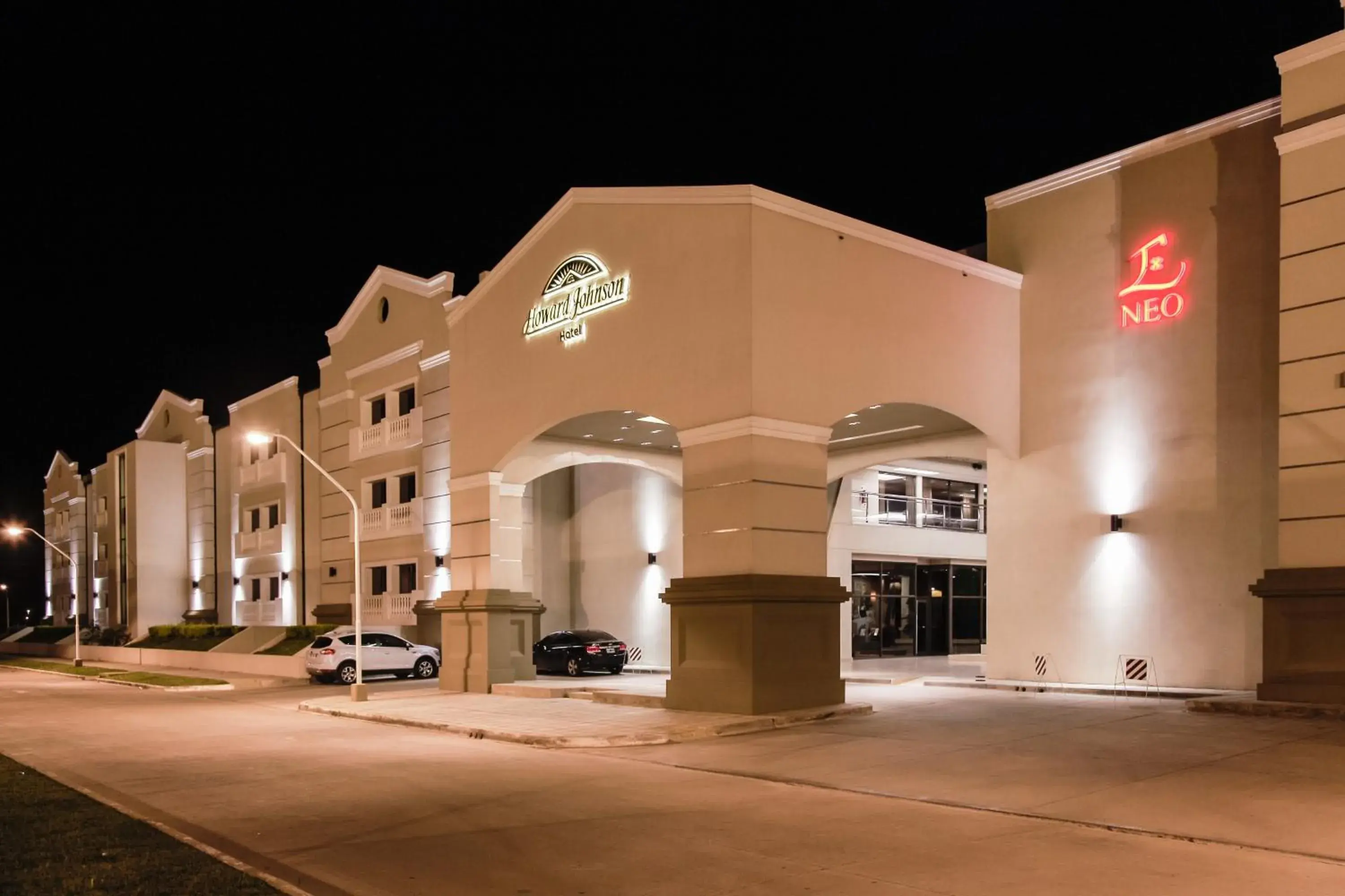 Property Building in Howard Johnson Hotel And Casino Formosa