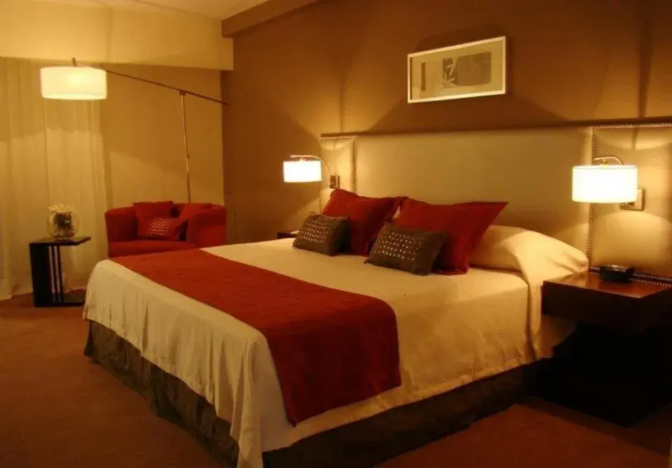 Bedroom, Bed in Howard Johnson Hotel And Casino Formosa