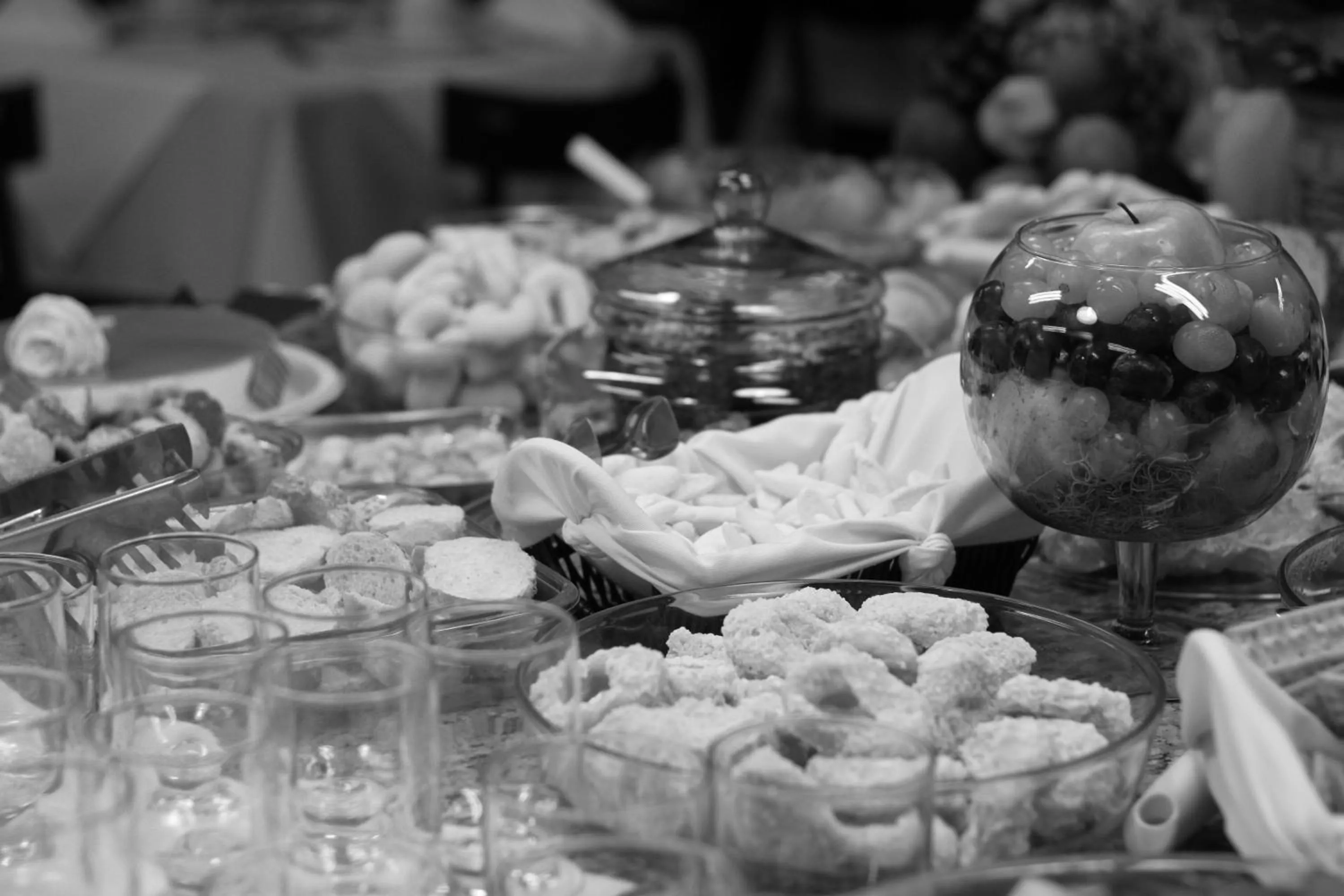 Food and drinks in Hotel Saron