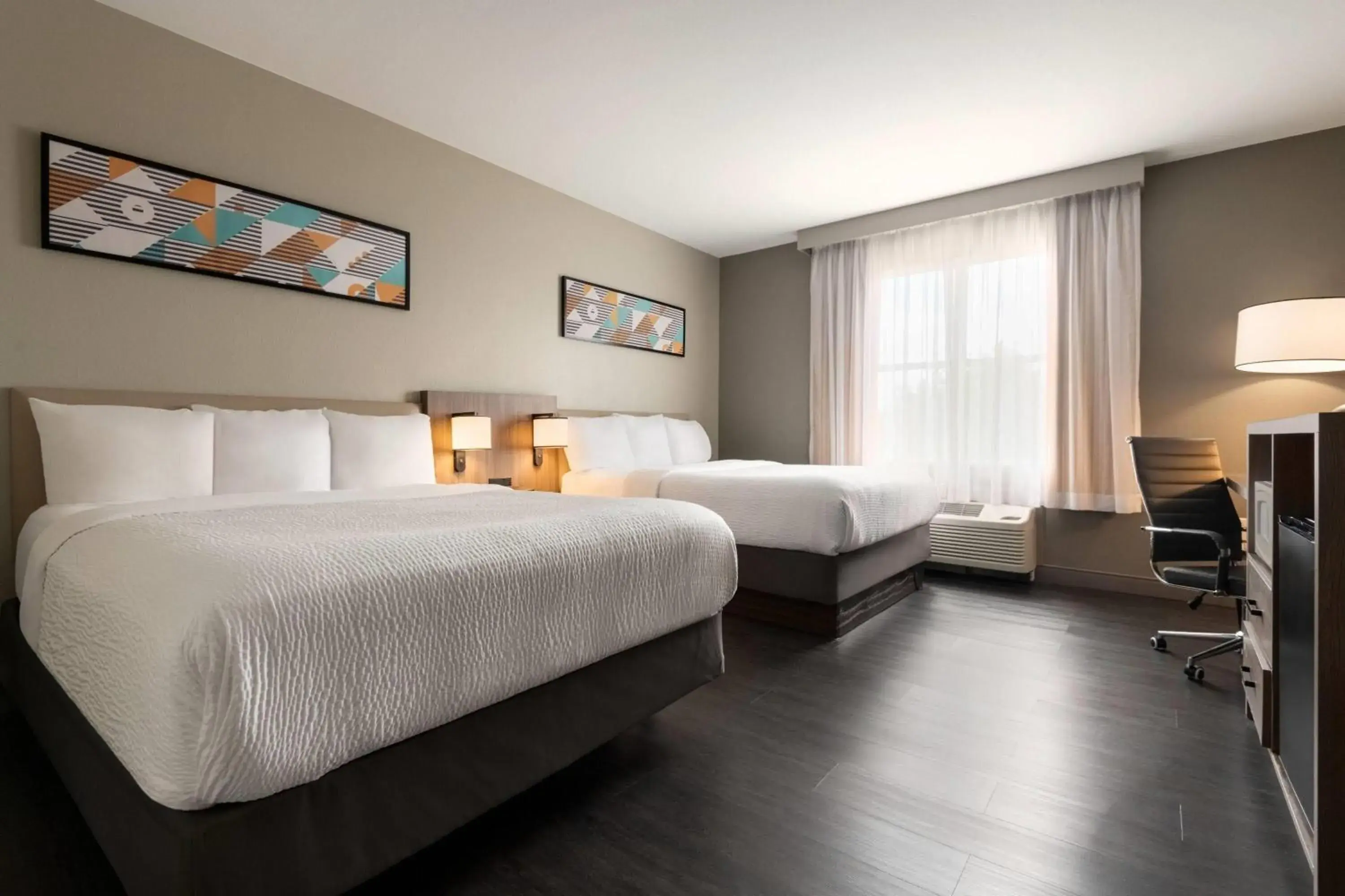 Double Room with Two Double Beds - Mobility Access/Non-Smoking in La Quinta by Wyndham Montgomery Double Room with Two Double Beds - Mobility Access/Non-Smoking in La Quinta by Wyndham Montgomery