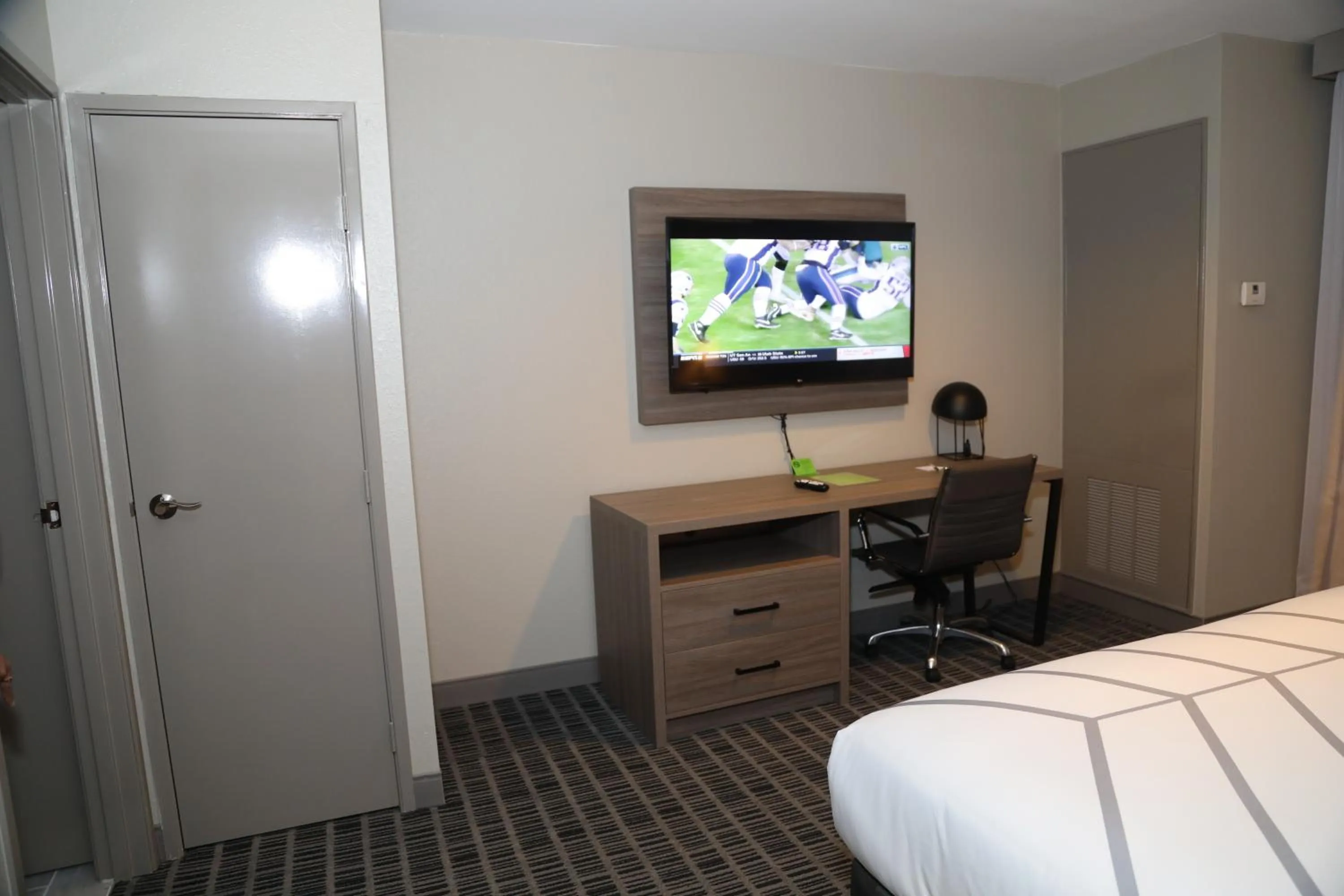 Bed in La Quinta by Wyndham Montgomery