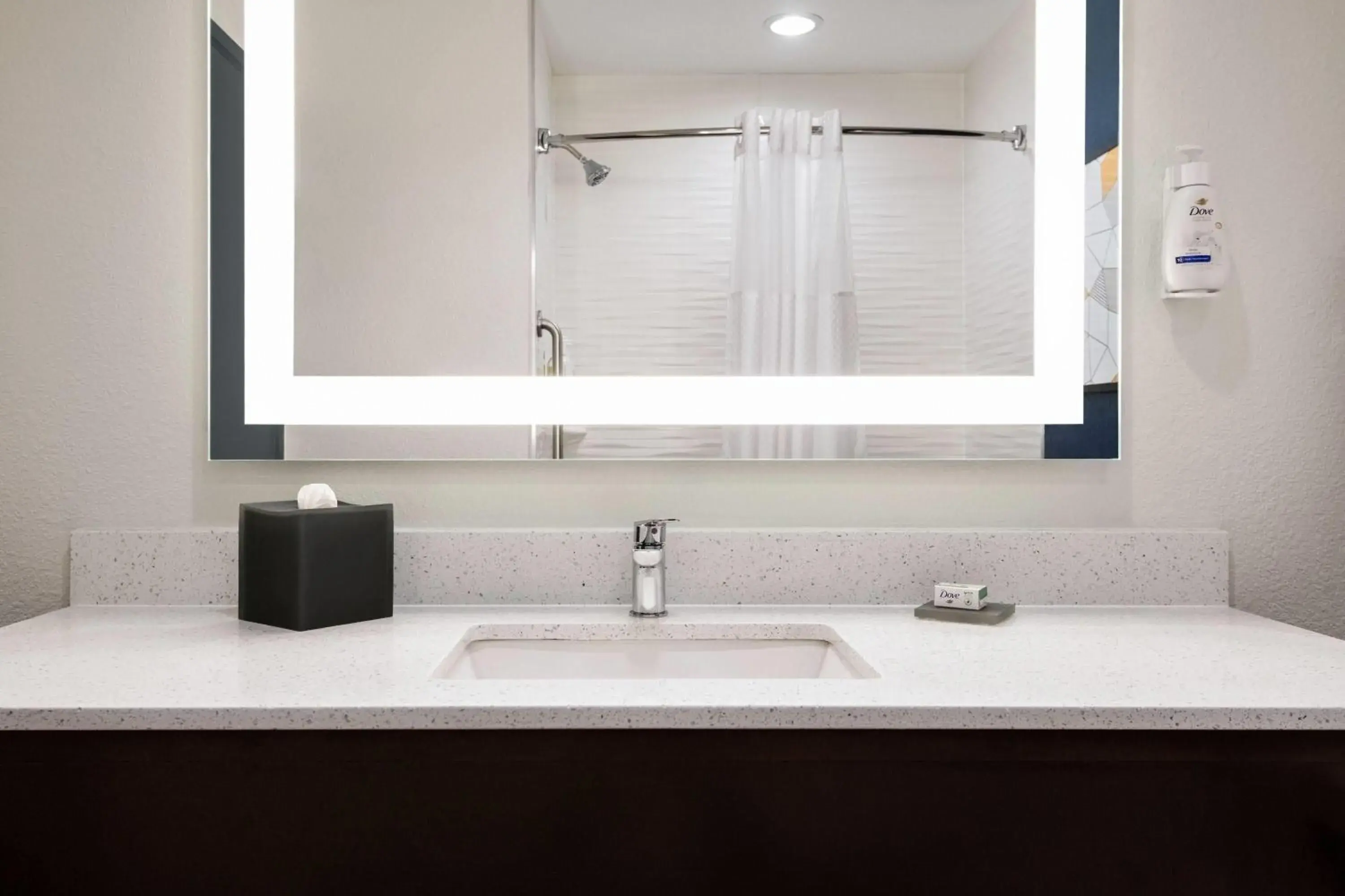 Bathroom in La Quinta by Wyndham Montgomery Bathroom in La Quinta by Wyndham Montgomery