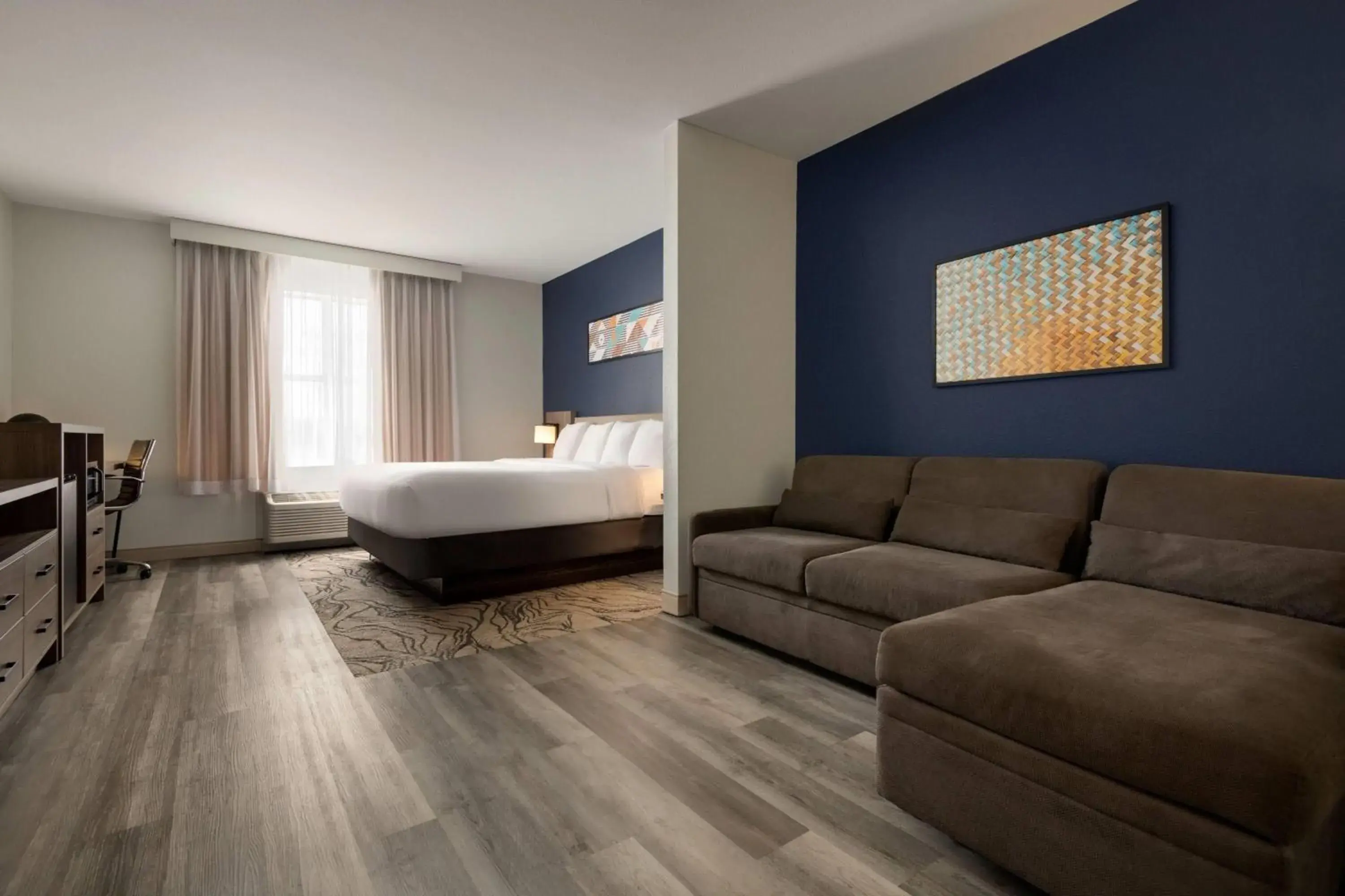 Photo of the whole room, Bed in La Quinta by Wyndham Montgomery Photo of the whole room, Bed in La Quinta by Wyndham Montgomery