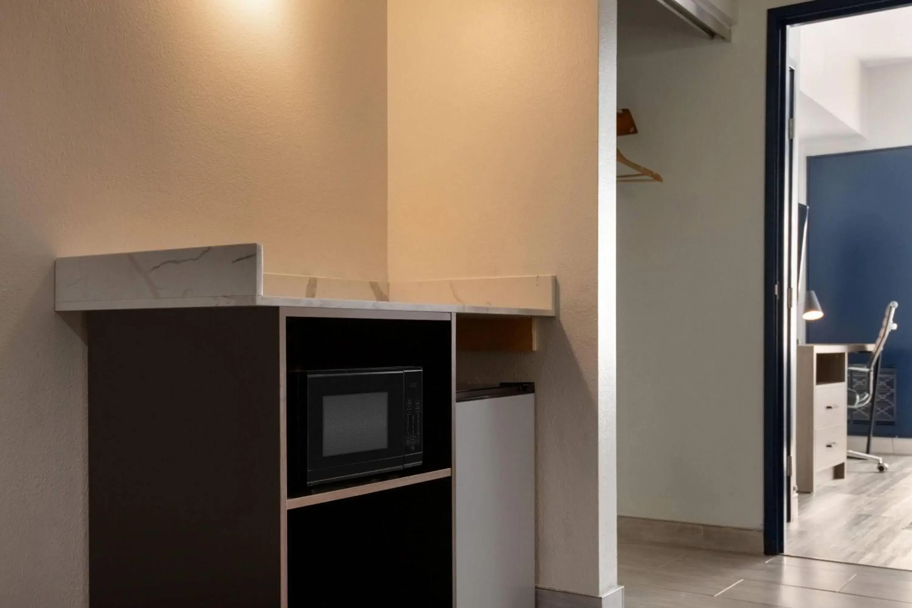 King Suite - Non-Smoking in La Quinta by Wyndham Montgomery King Suite - Non-Smoking in La Quinta by Wyndham Montgomery