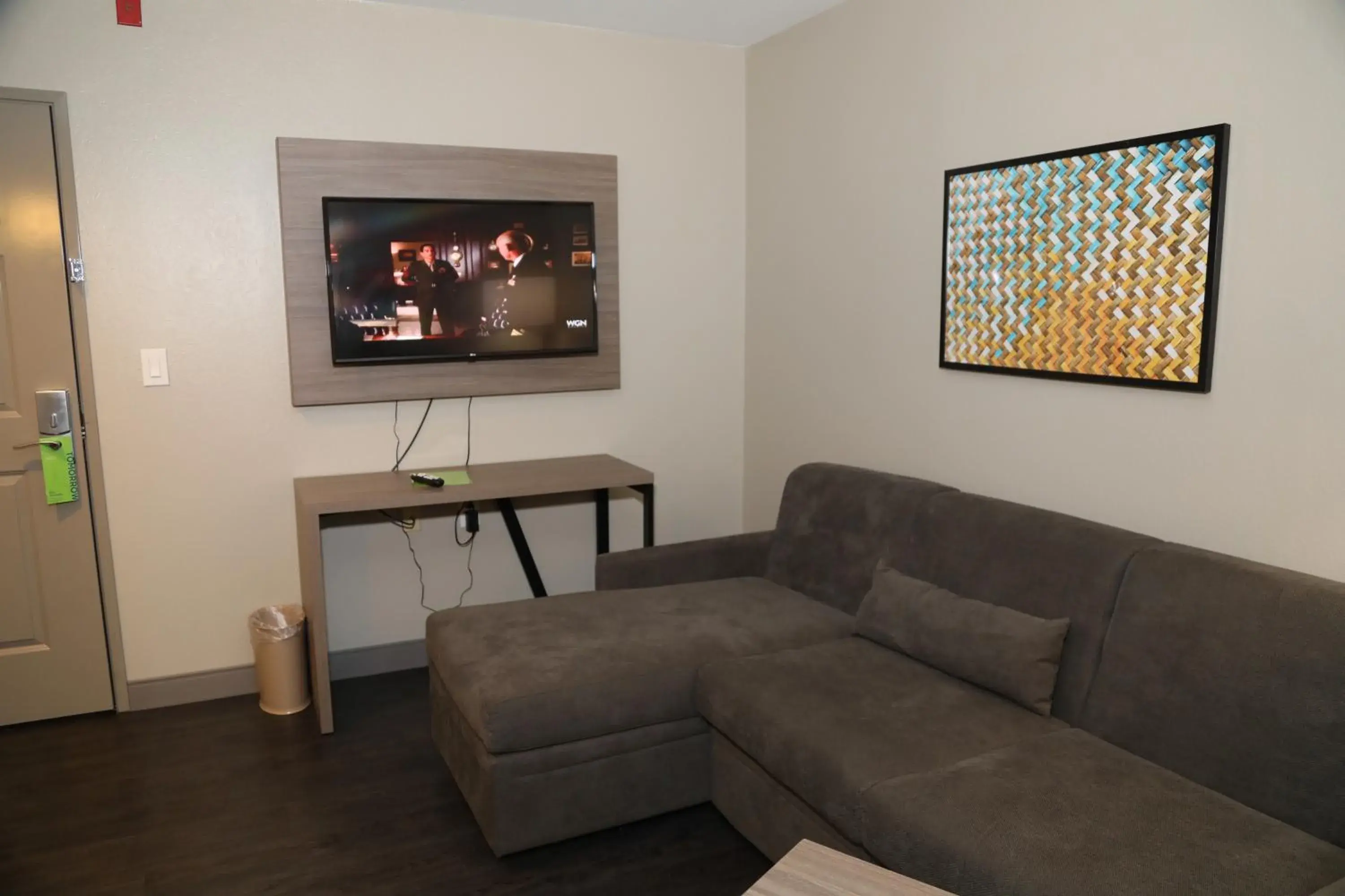 1 King Bed, Mobility Accessible One-Bedroom Suite, Non-Smoking in La Quinta by Wyndham Montgomery 1 King Bed, Mobility Accessible One-Bedroom Suite, Non-Smoking in La Quinta by Wyndham Montgomery