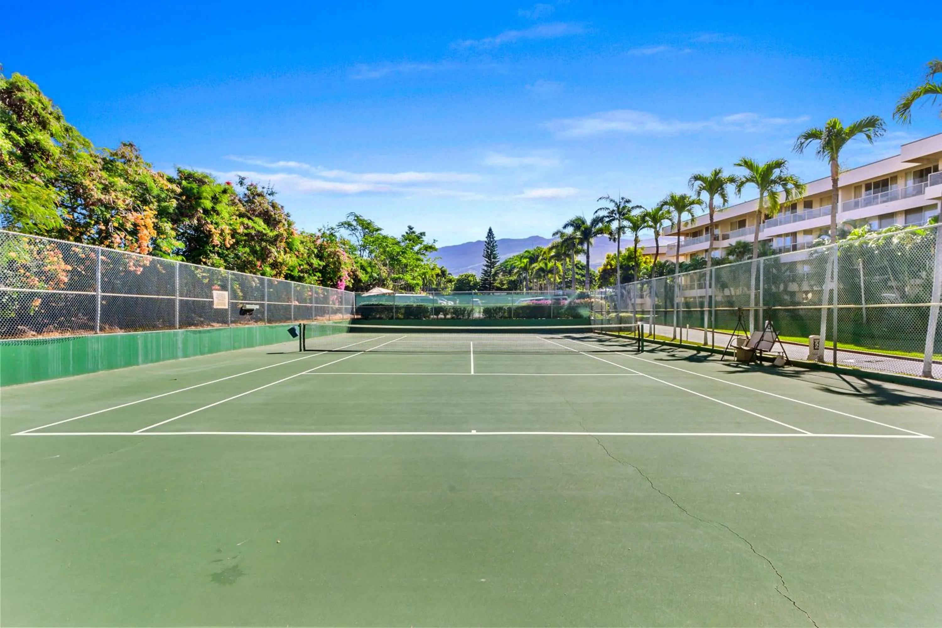 Tennis court in Maui Banyan Vacation Club
