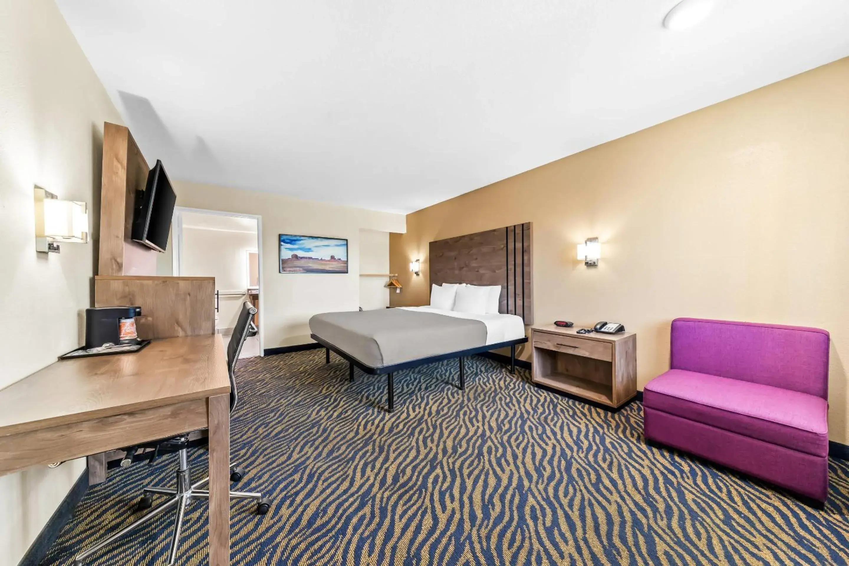 King Room - Disability Access/Non Smoking in Quality Inn & Suites Hesperia-Victorville King Room - Disability Access/Non Smoking in Quality Inn & Suites Hesperia-Victorville