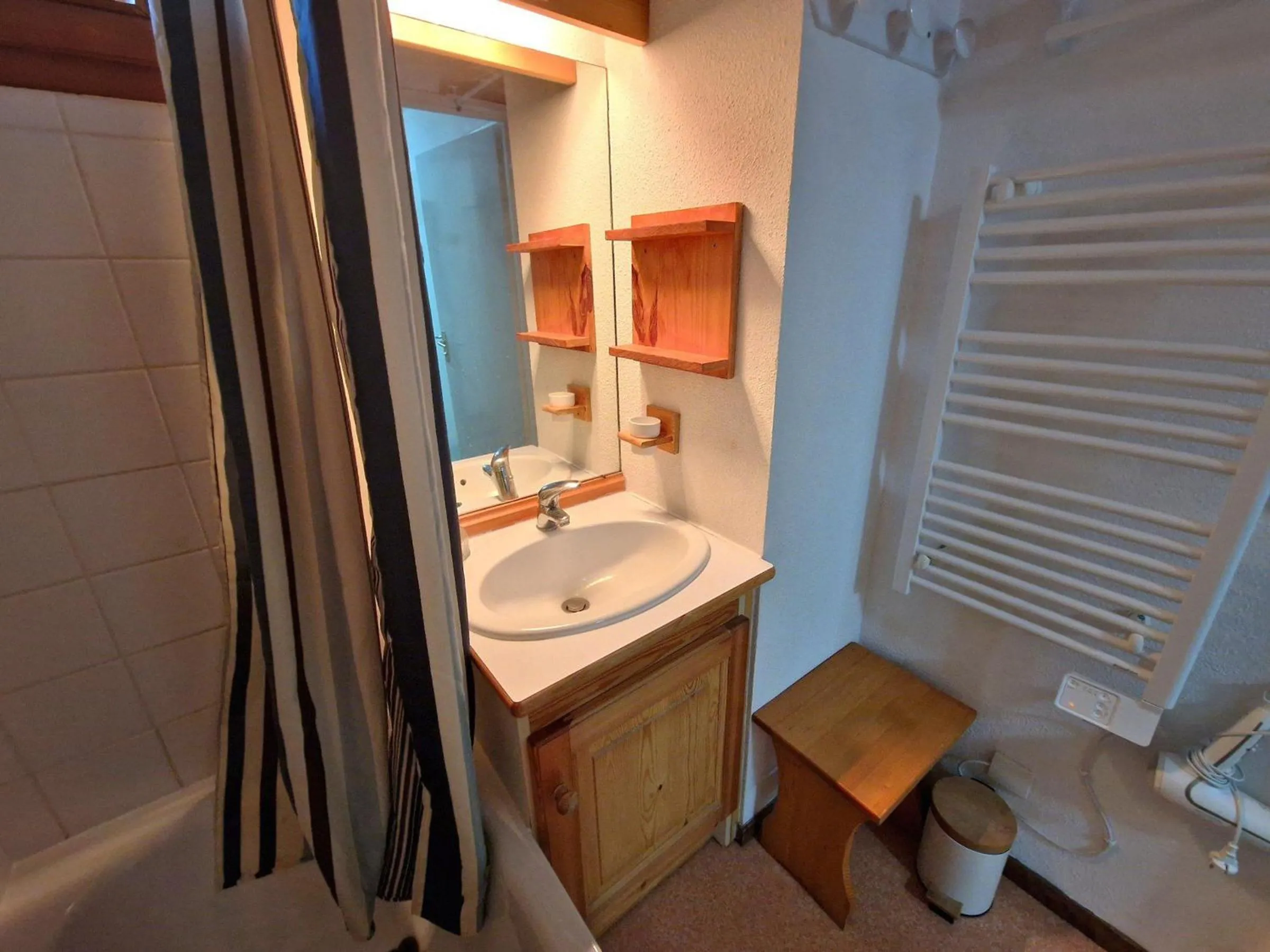 Appartement cosy 4/6 pers Valfréjus, proche pistes et centre - FR-1-265-171