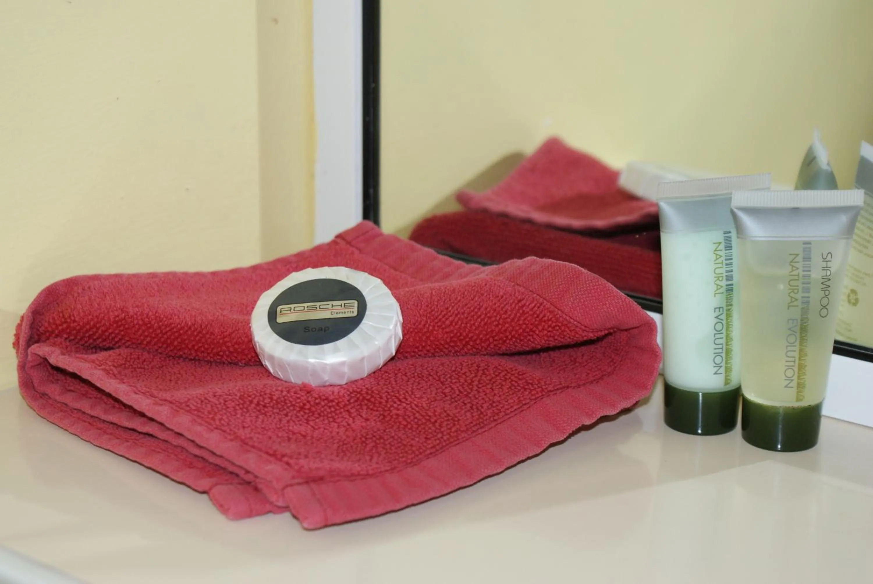 Bathroom in Warrnambool Motel and Holiday Park