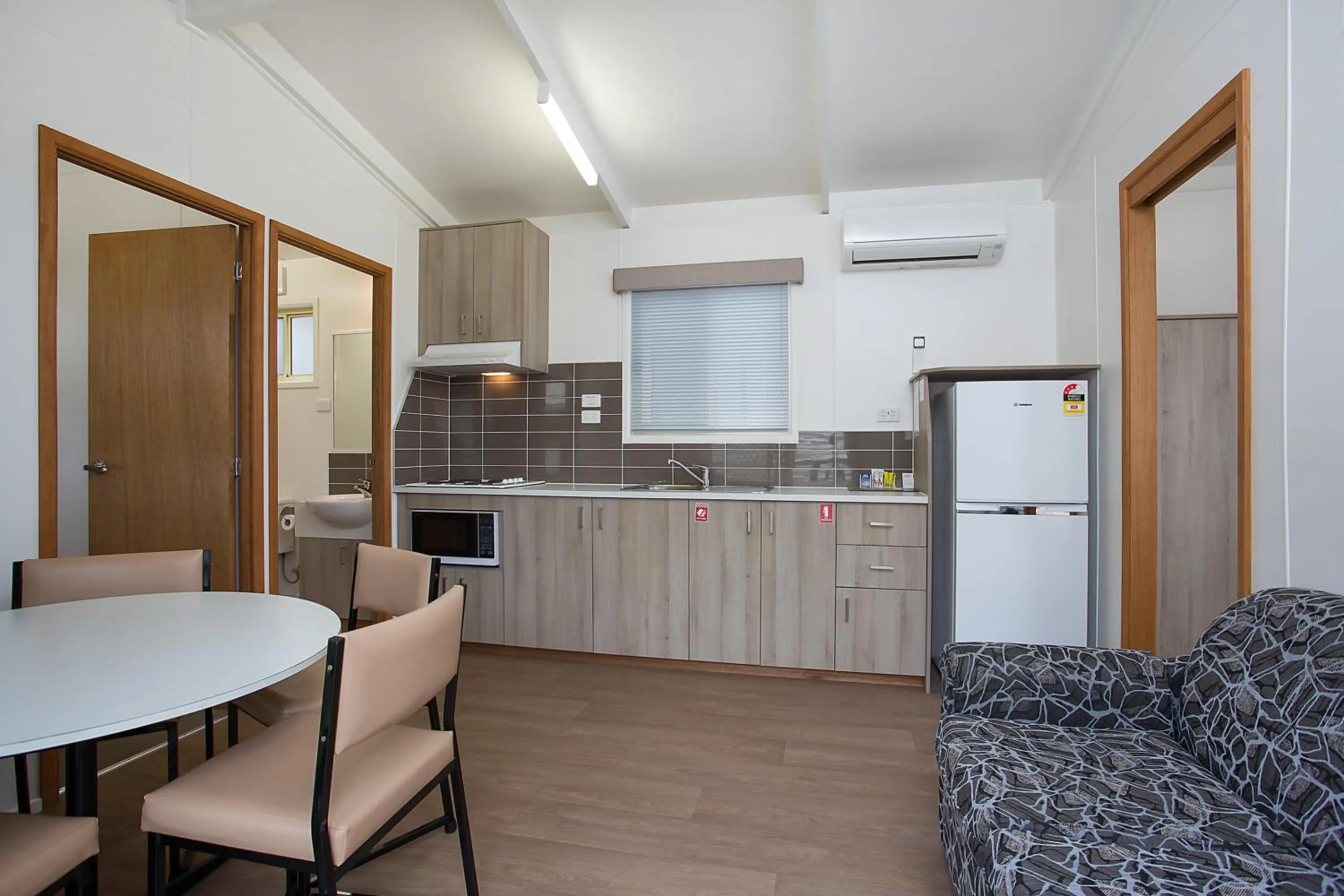 Kitchen or kitchenette in Warrnambool Motel and Holiday Park