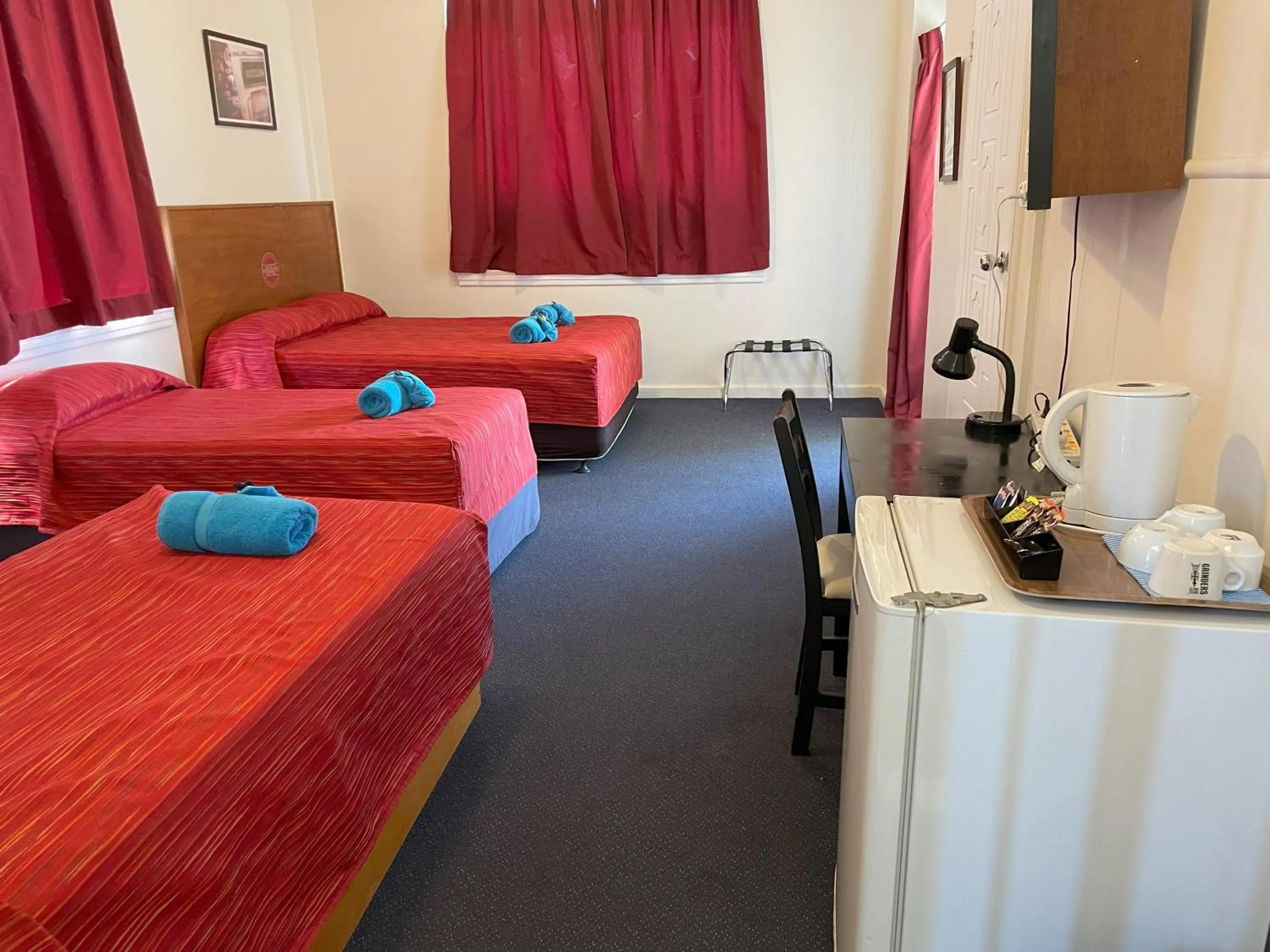 Bed in North Gregory Hotel