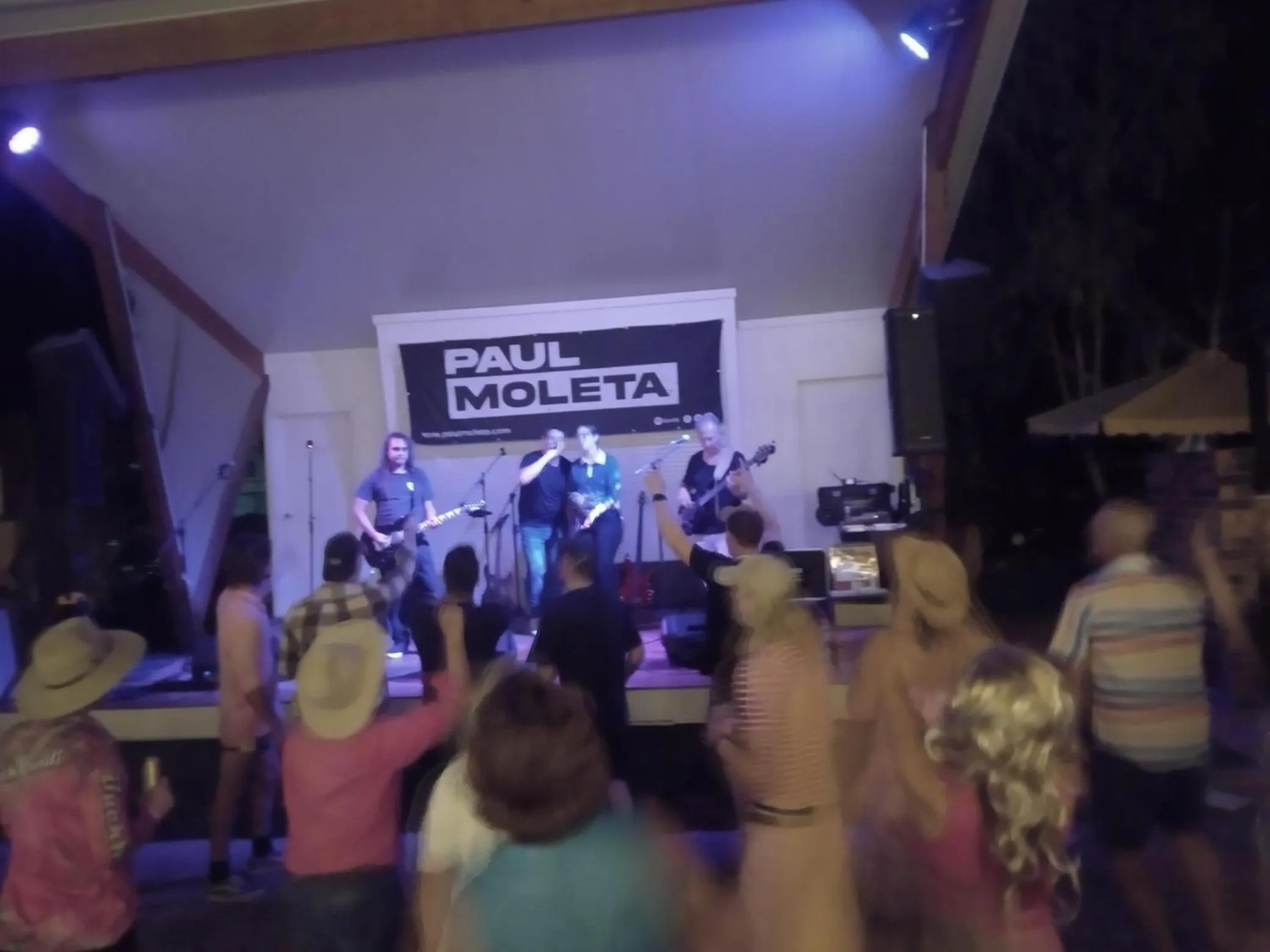 Garden in North Gregory Hotel