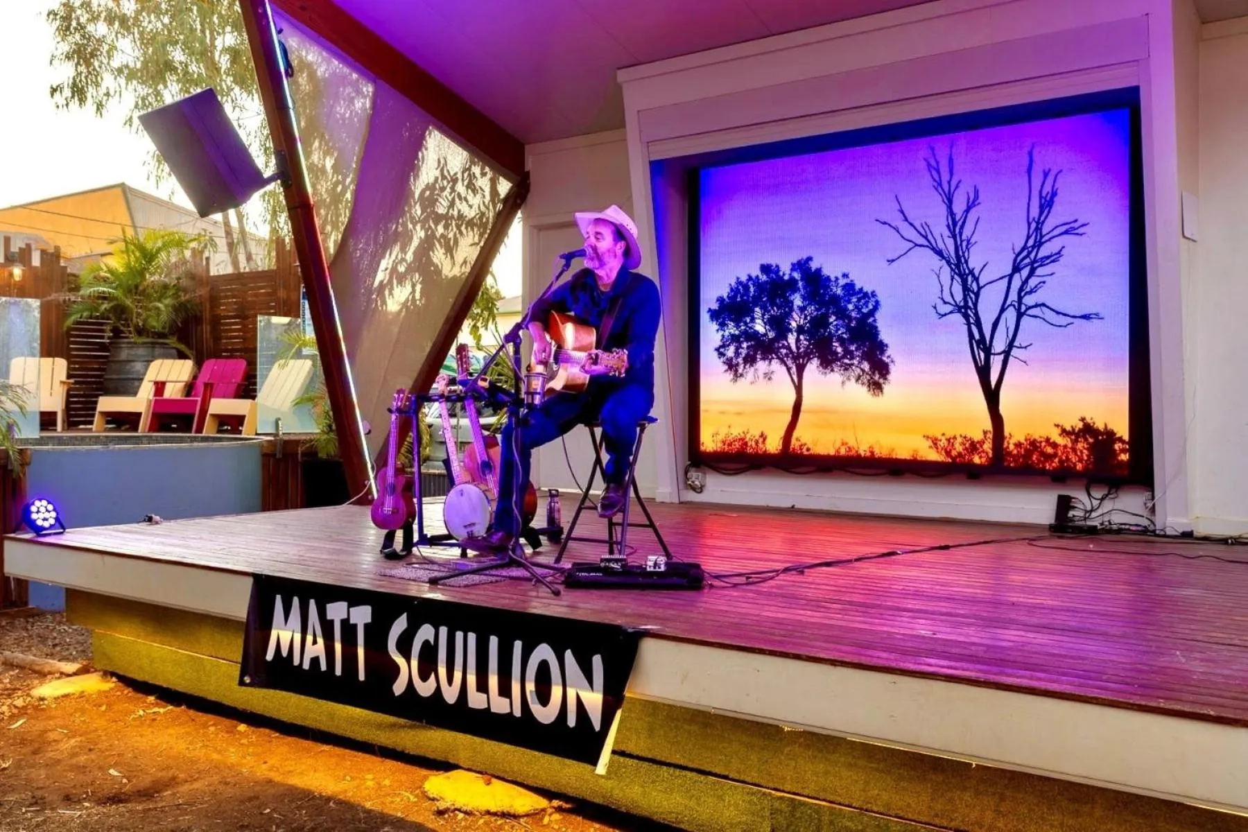 Garden in North Gregory Hotel