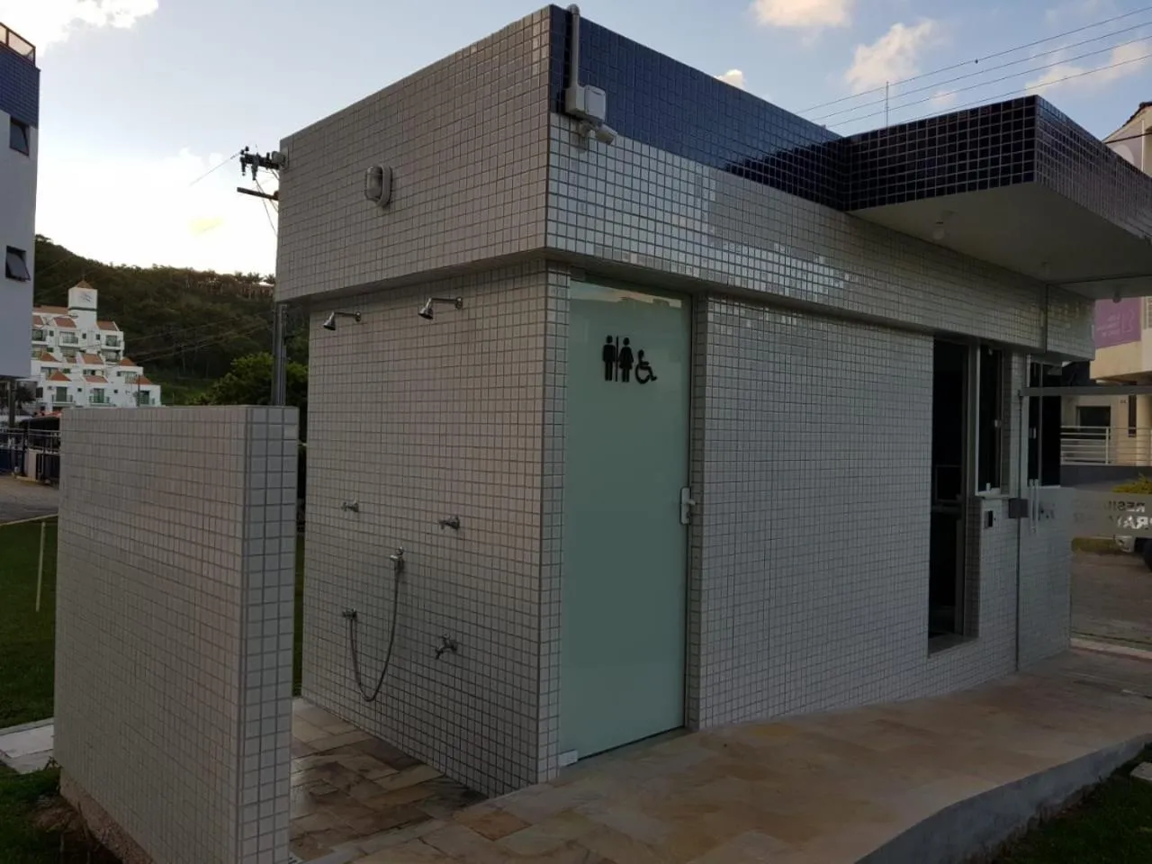 Swimming pool in Apto 2suítes 30m da praia