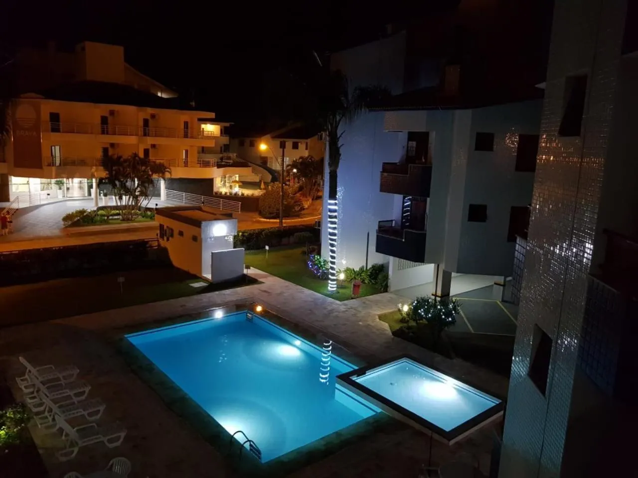 Property building in Apto 2suítes 30m da praia