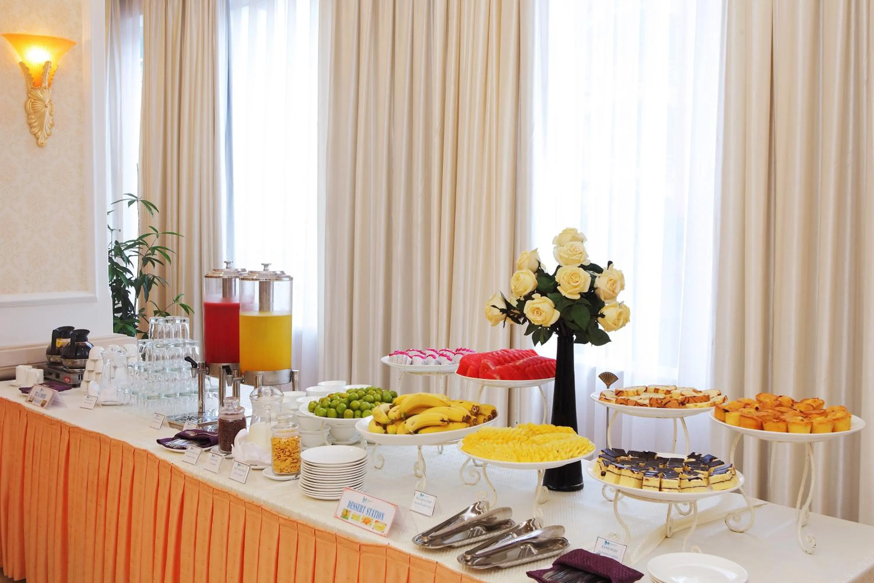 Restaurant/places to eat in Ha Long DC Hotel