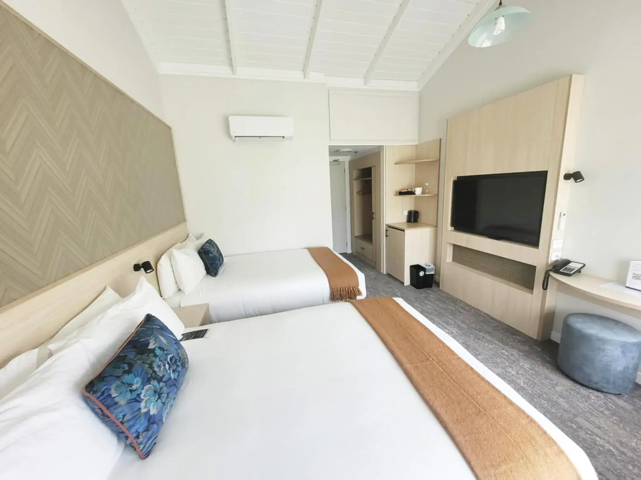 Bed in Copthorne Hotel & Resort Bay Of Islands Bed in Copthorne Hotel & Resort Bay Of Islands