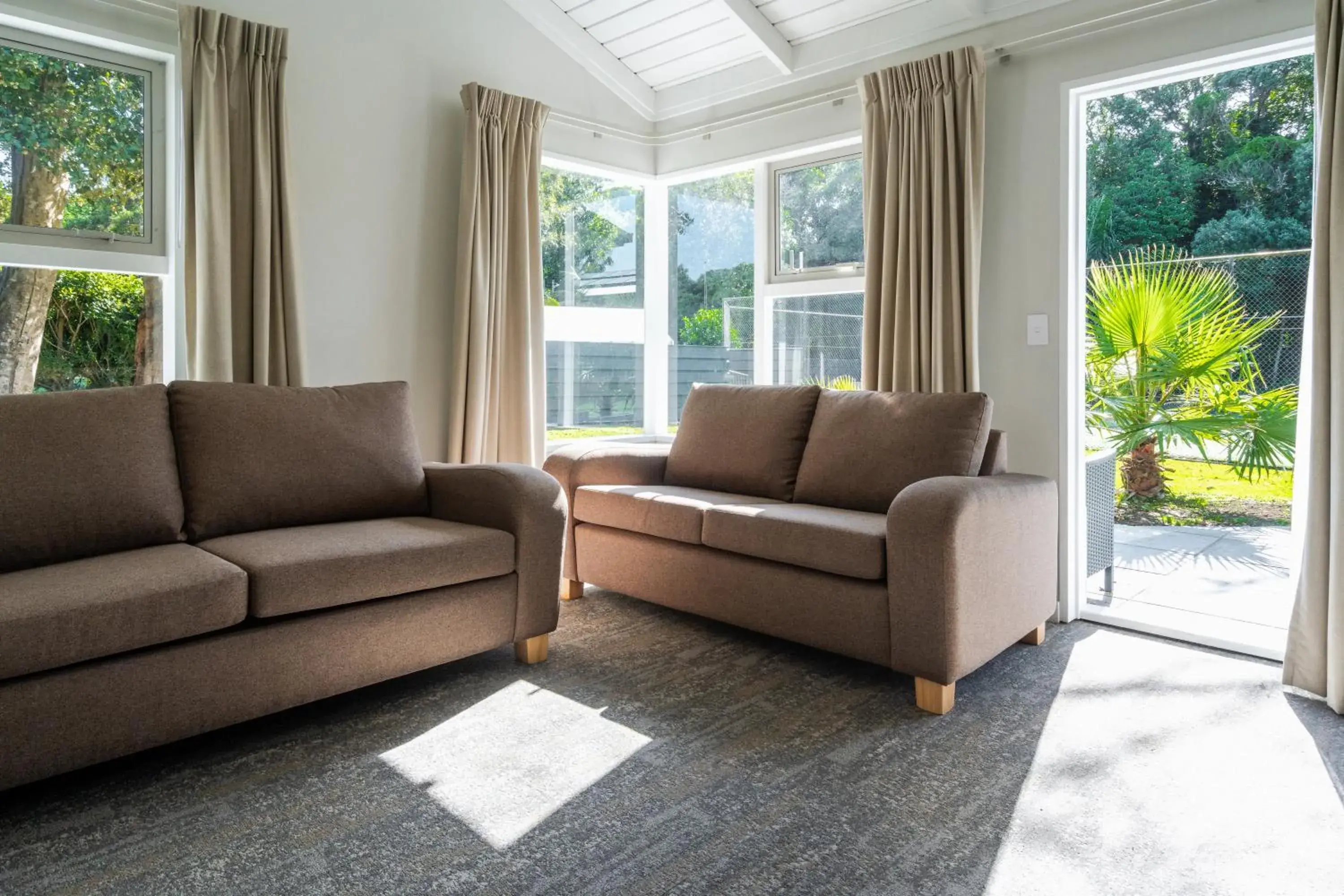 Suite with Gardenview 1 King in Copthorne Hotel & Resort Bay Of Islands Suite with Gardenview 1 King in Copthorne Hotel & Resort Bay Of Islands