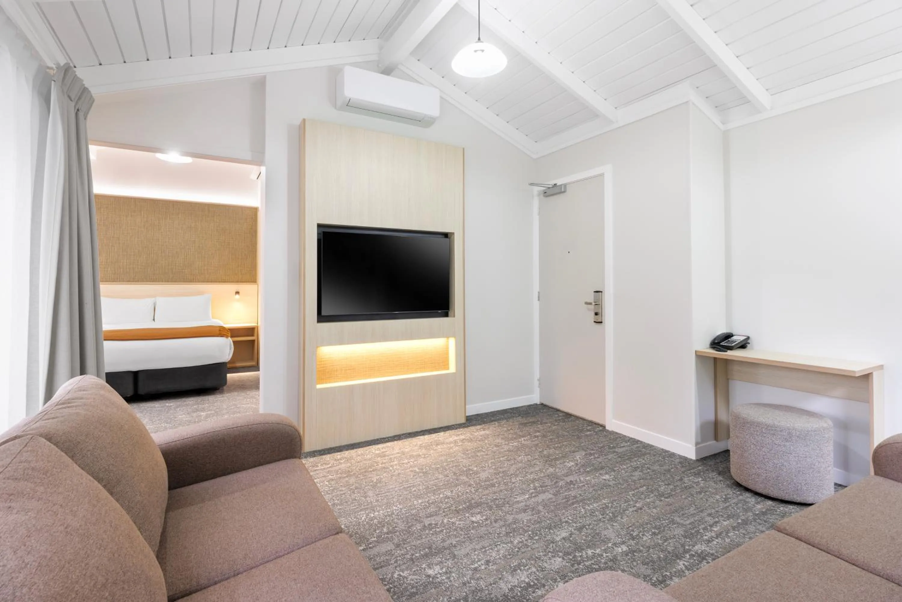 Bed in Copthorne Hotel & Resort Bay Of Islands