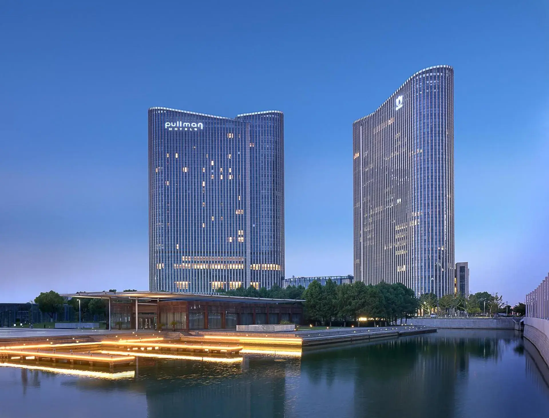 Property building in Pullman Wuxi New Lake Hotel