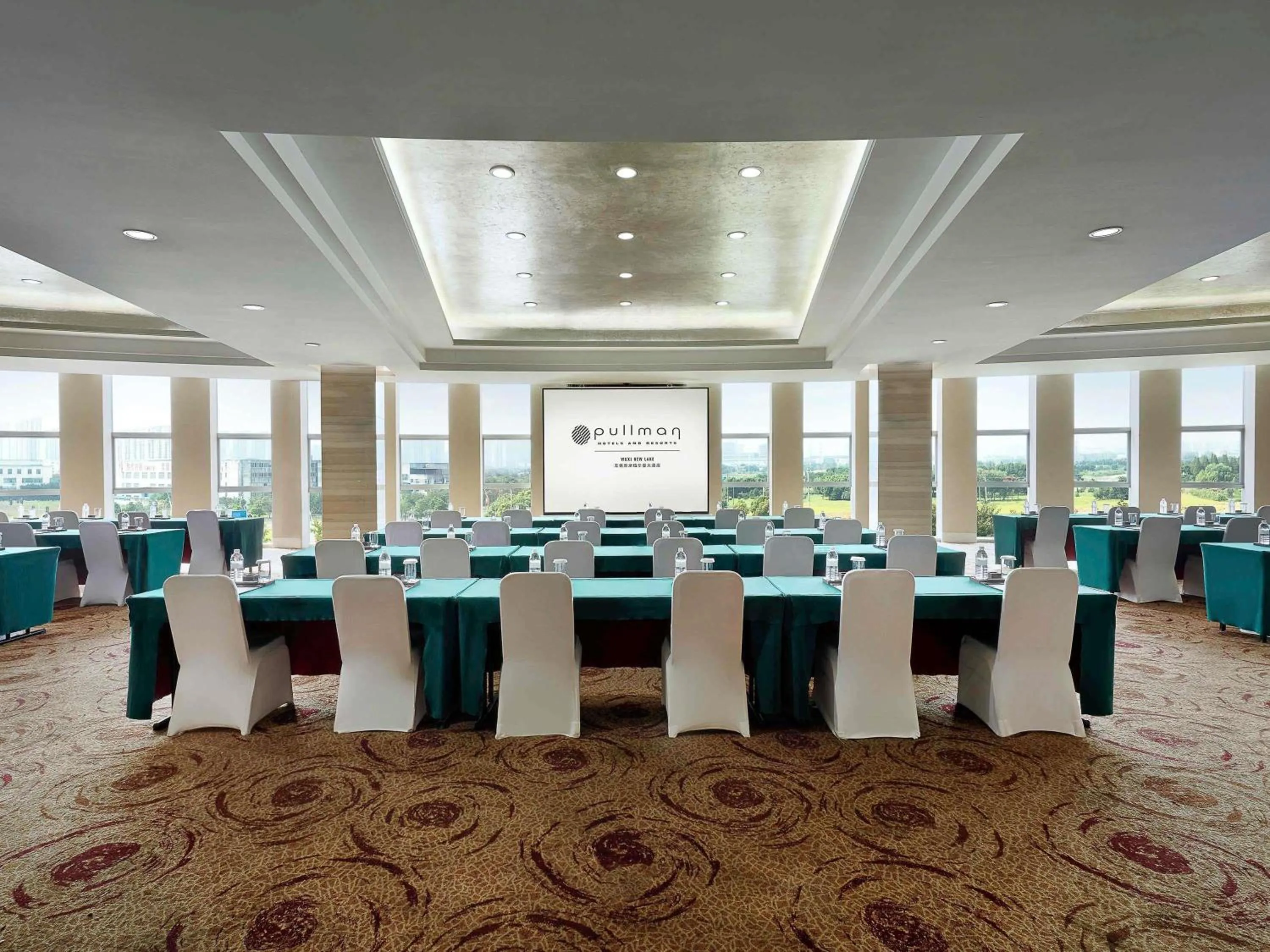 Meeting/conference room in Pullman Wuxi New Lake