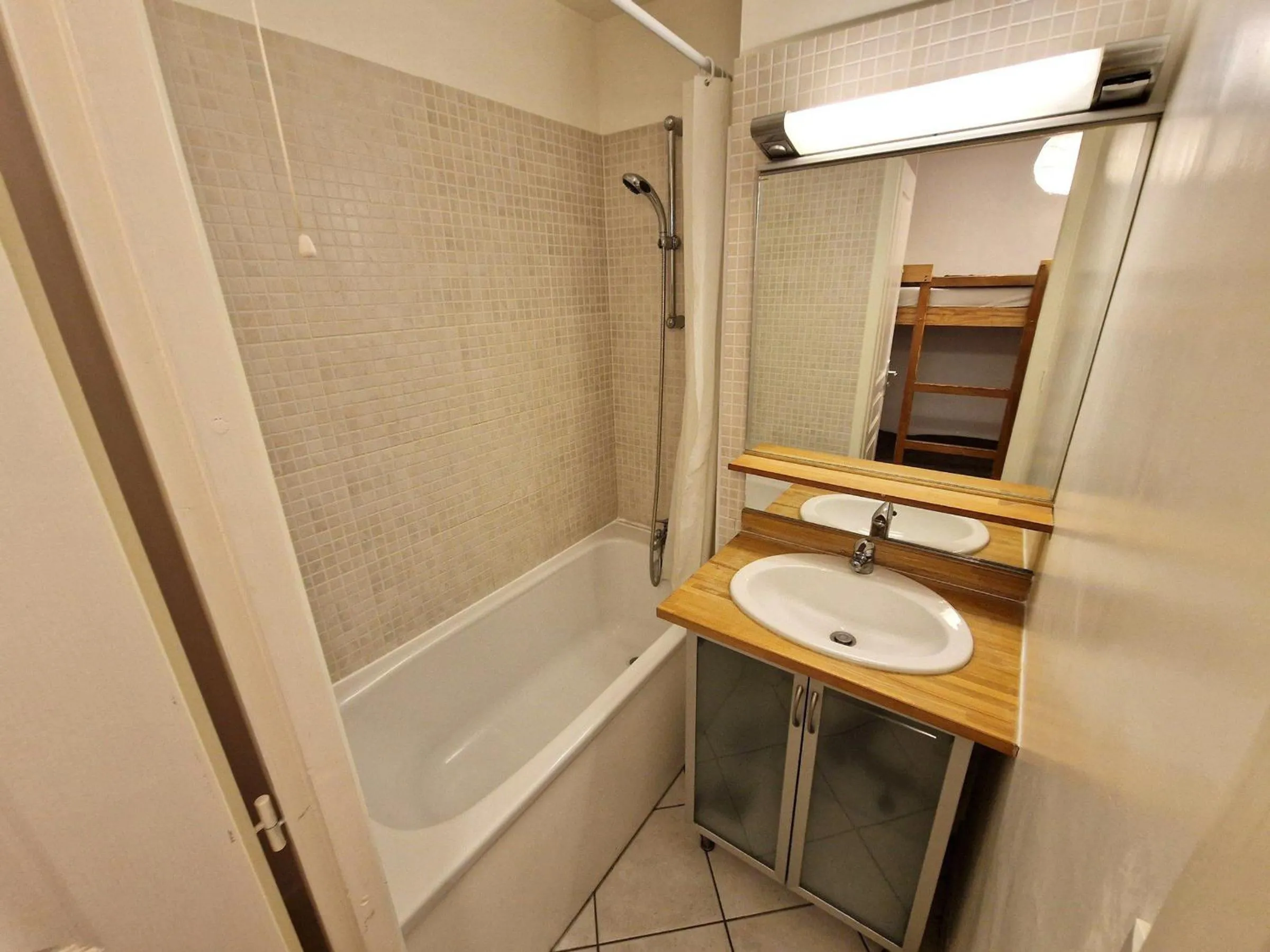 Charmant 2 pièces avec coin montagne, 4/6 personnes, 32 m², balcon sud, à Modane - FR-1-265-247