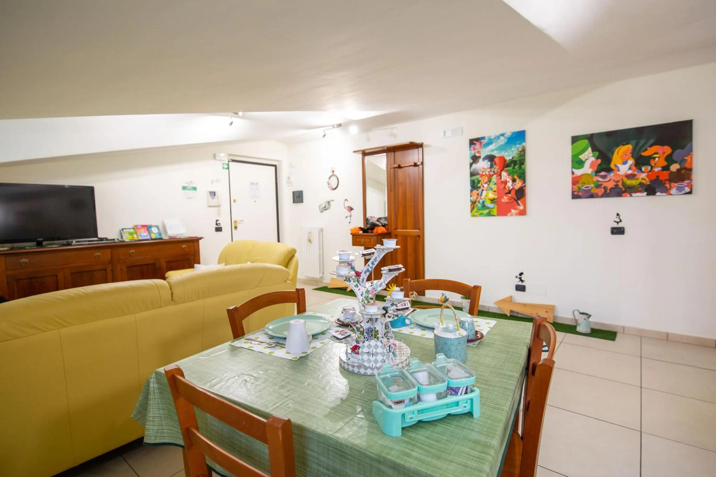 Communal lounge/ TV room in B&B delle Meraviglie Salerno Hills