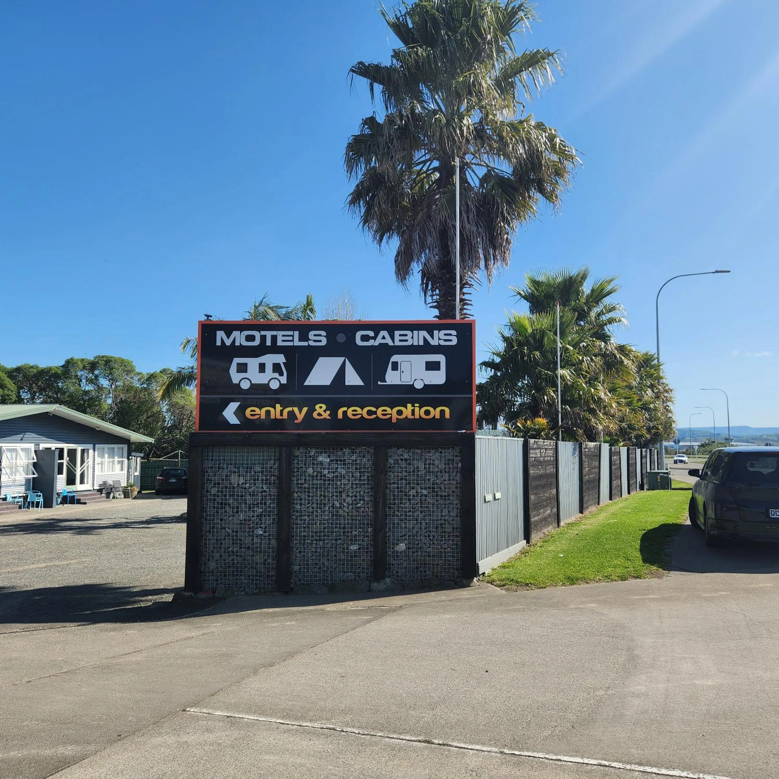 Logo/Certificate/Sign in Westshore Holiday Park